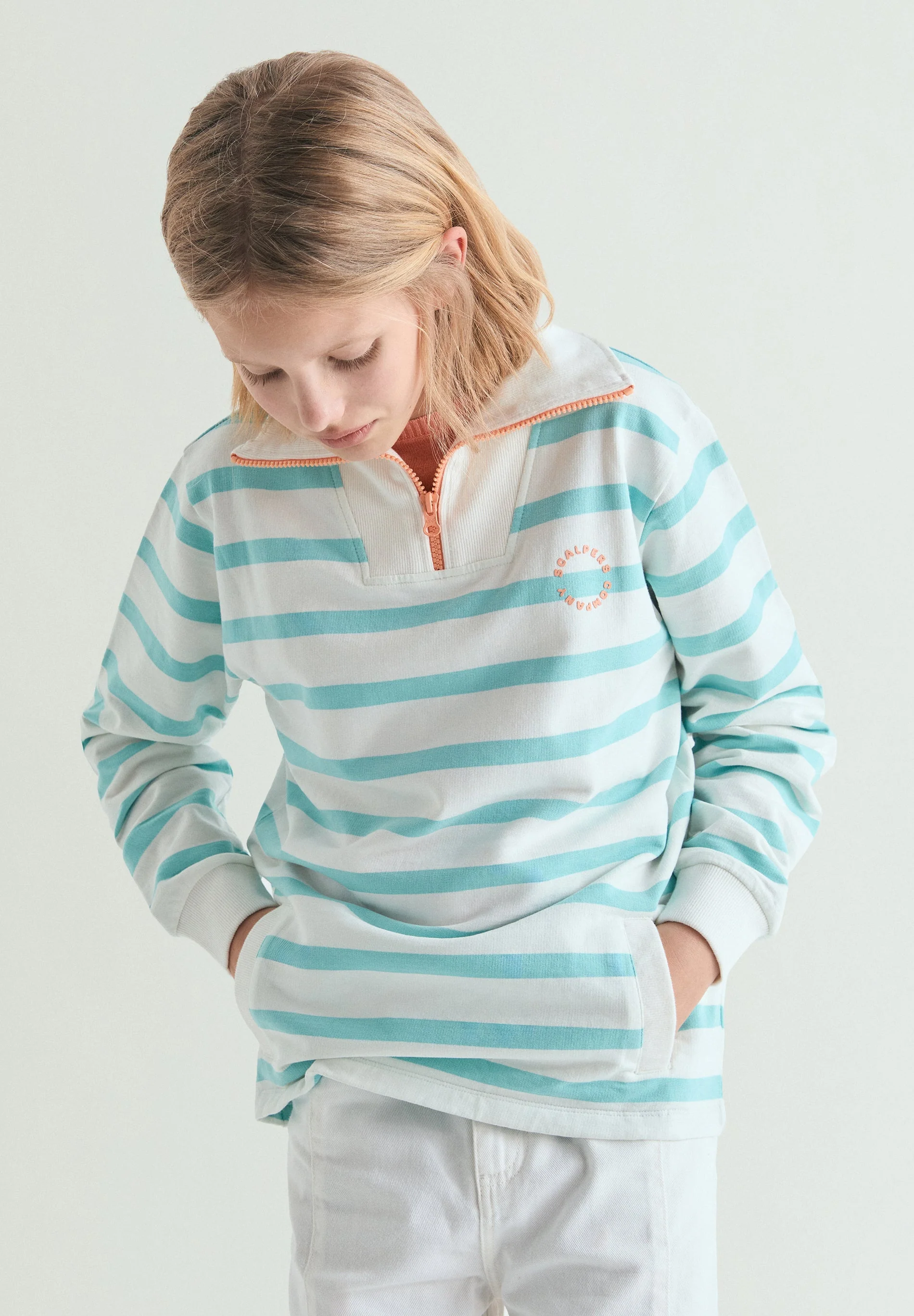 HIGH NECK STRIPED SWEATSHIRT - Image 3