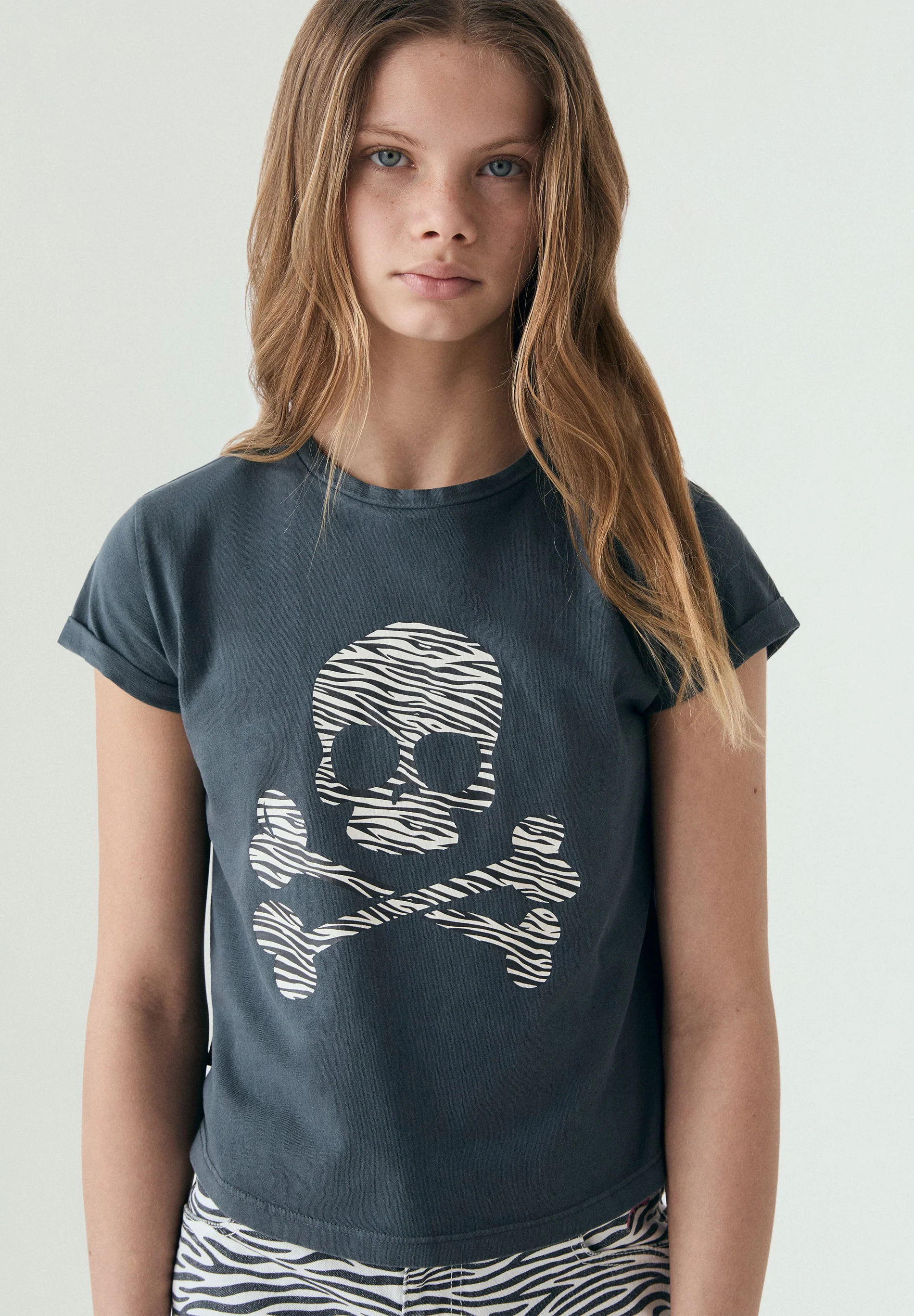 ANIMAL PRINT SKULL T-SHIRT