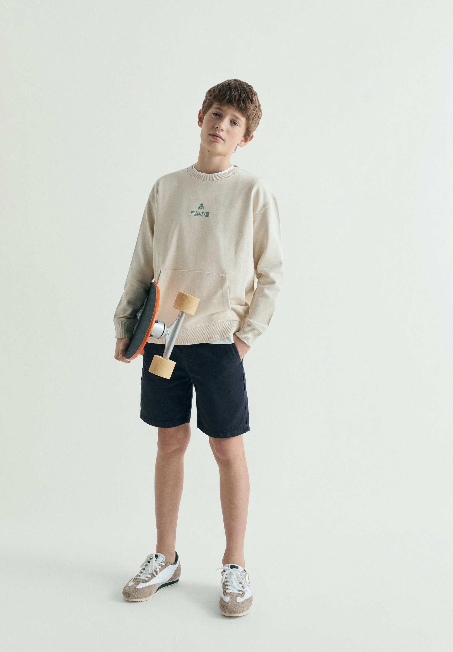 SWEATSHIRT WITH BACK PRINT AND POCKET - Image 2