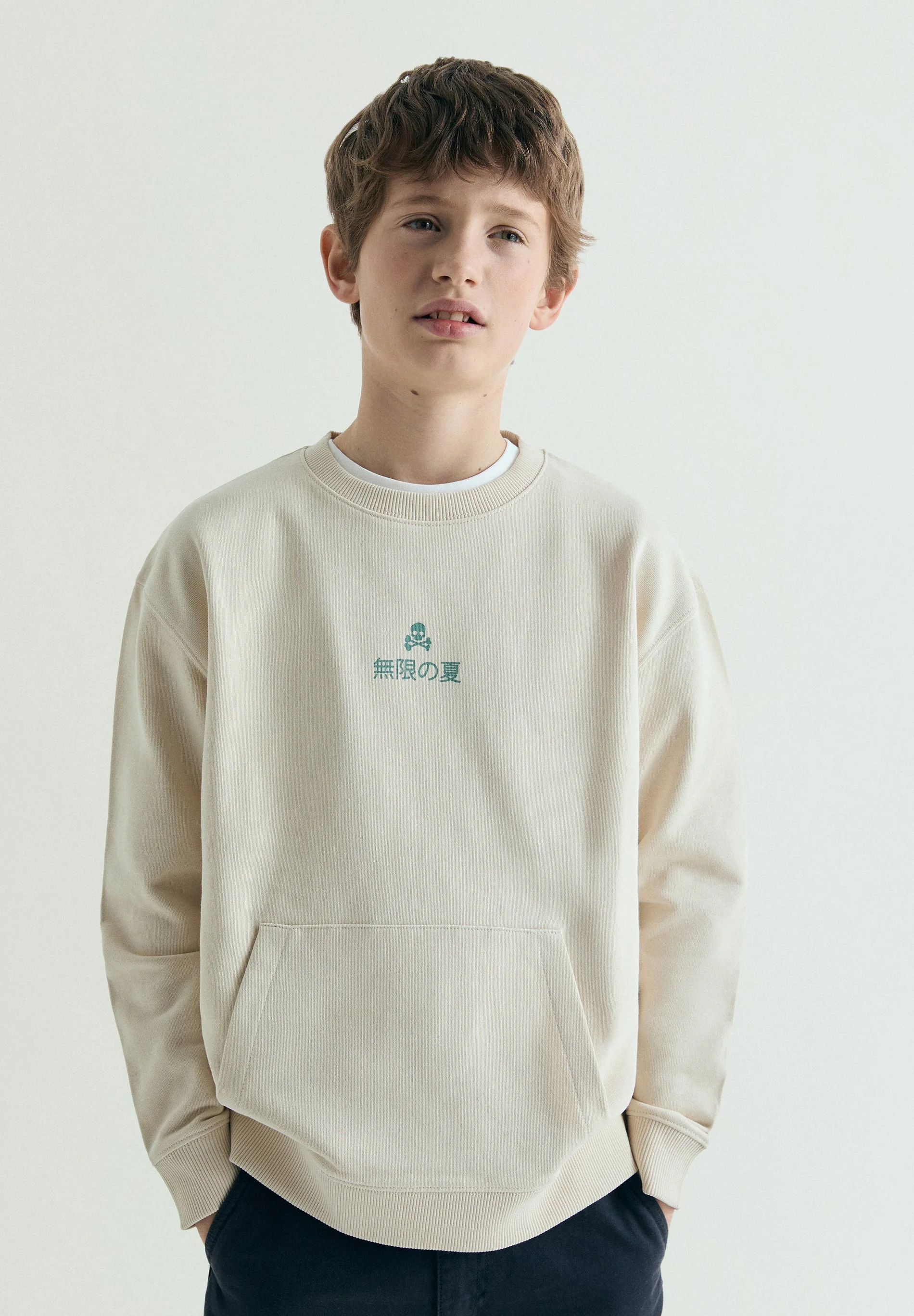 SWEATSHIRT WITH BACK PRINT AND POCKET - Image 5