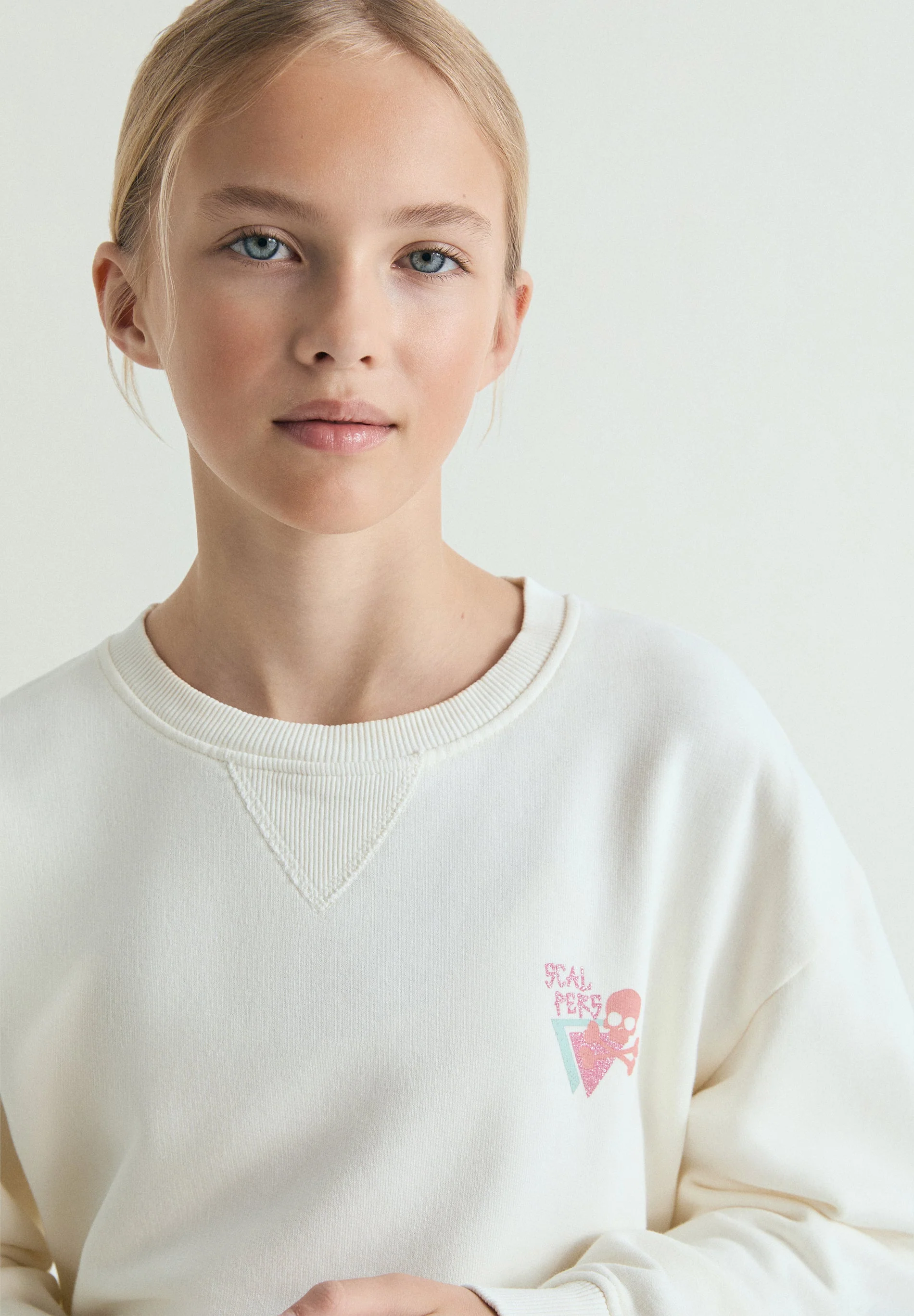 SWEATSHIRT WITH PRINTED BACK - Image 3