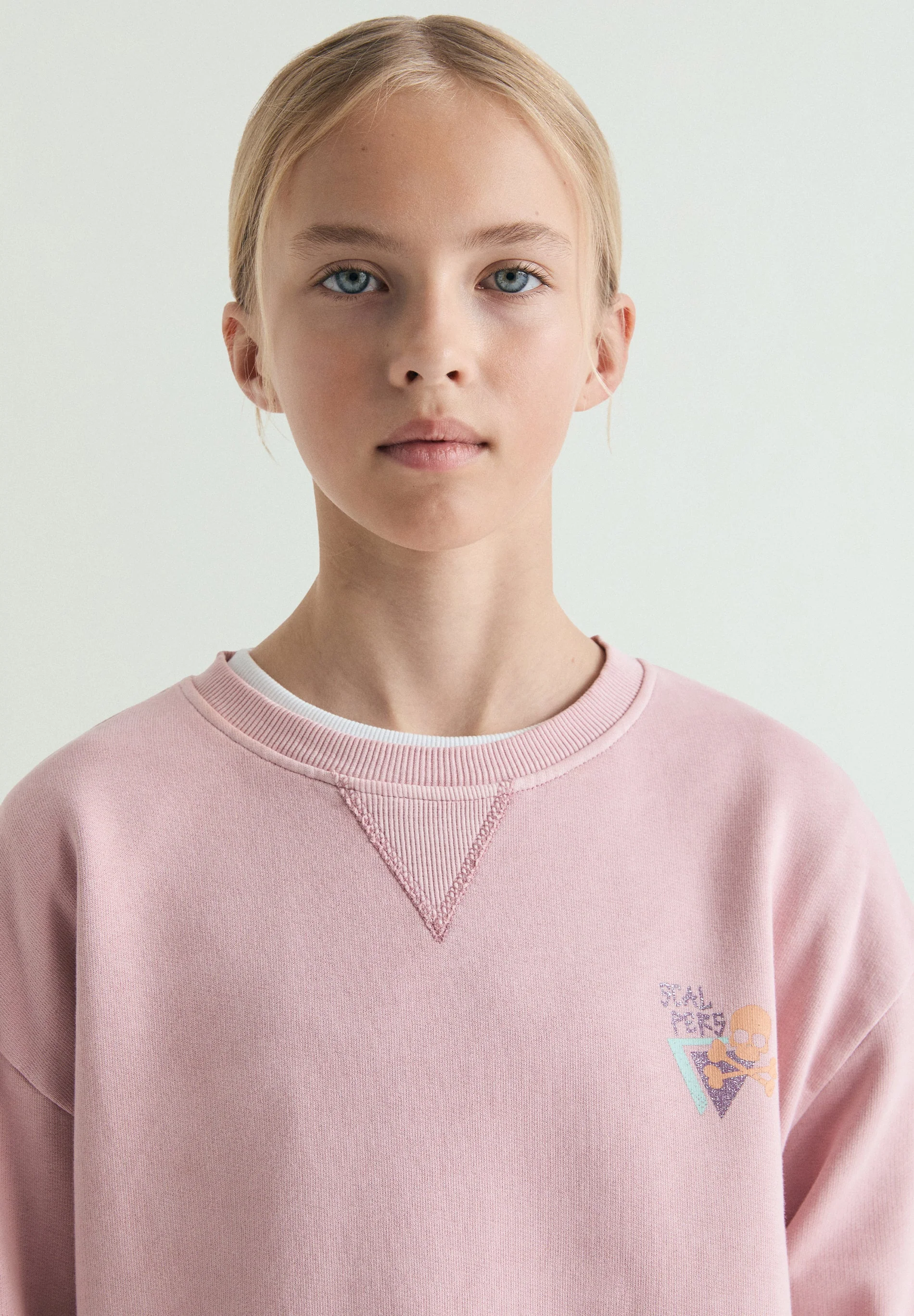 SWEATSHIRT WITH PRINTED BACK - Image 3