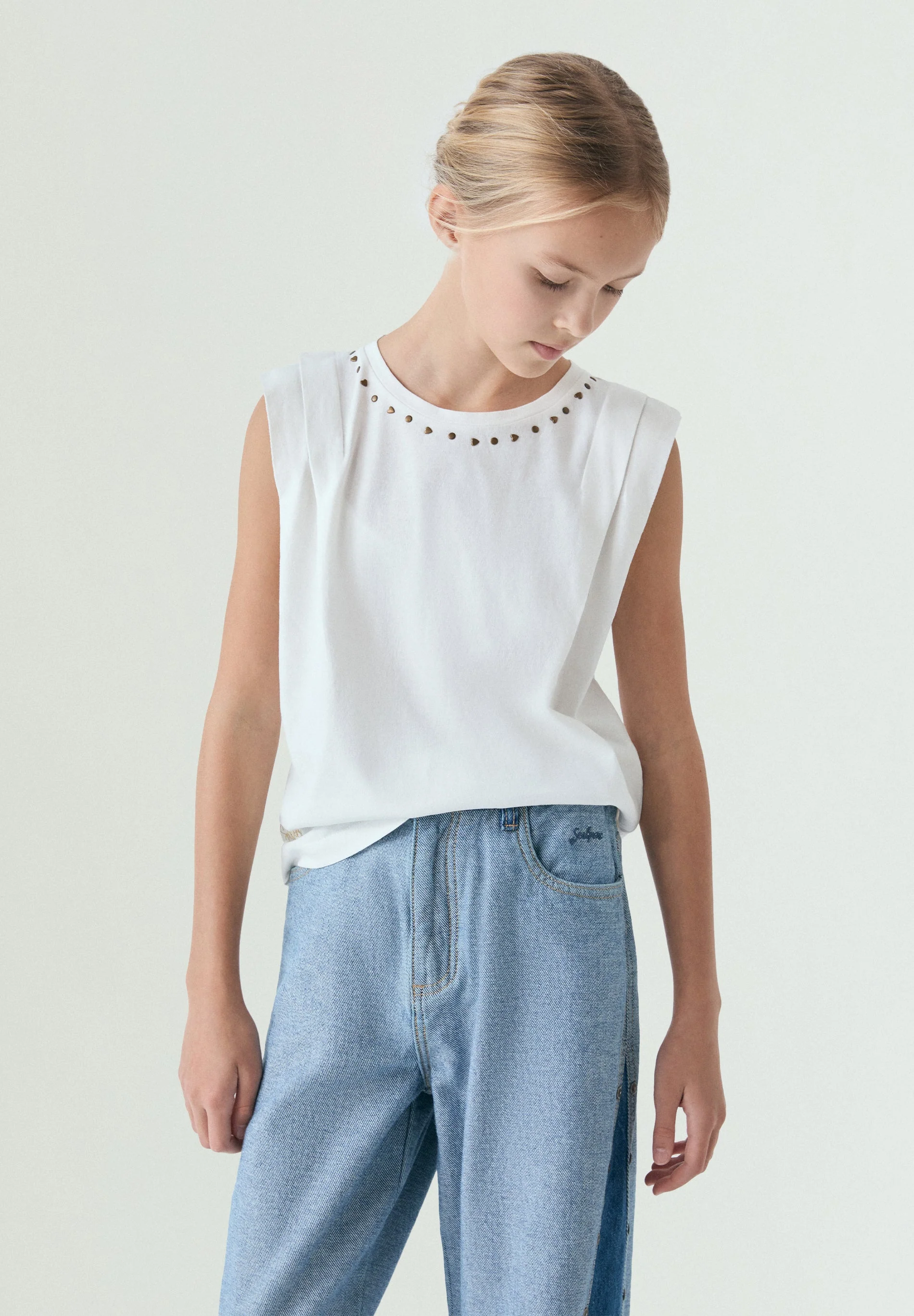 SLEEVELESS T-SHIRT WITH STUDS - Image 2