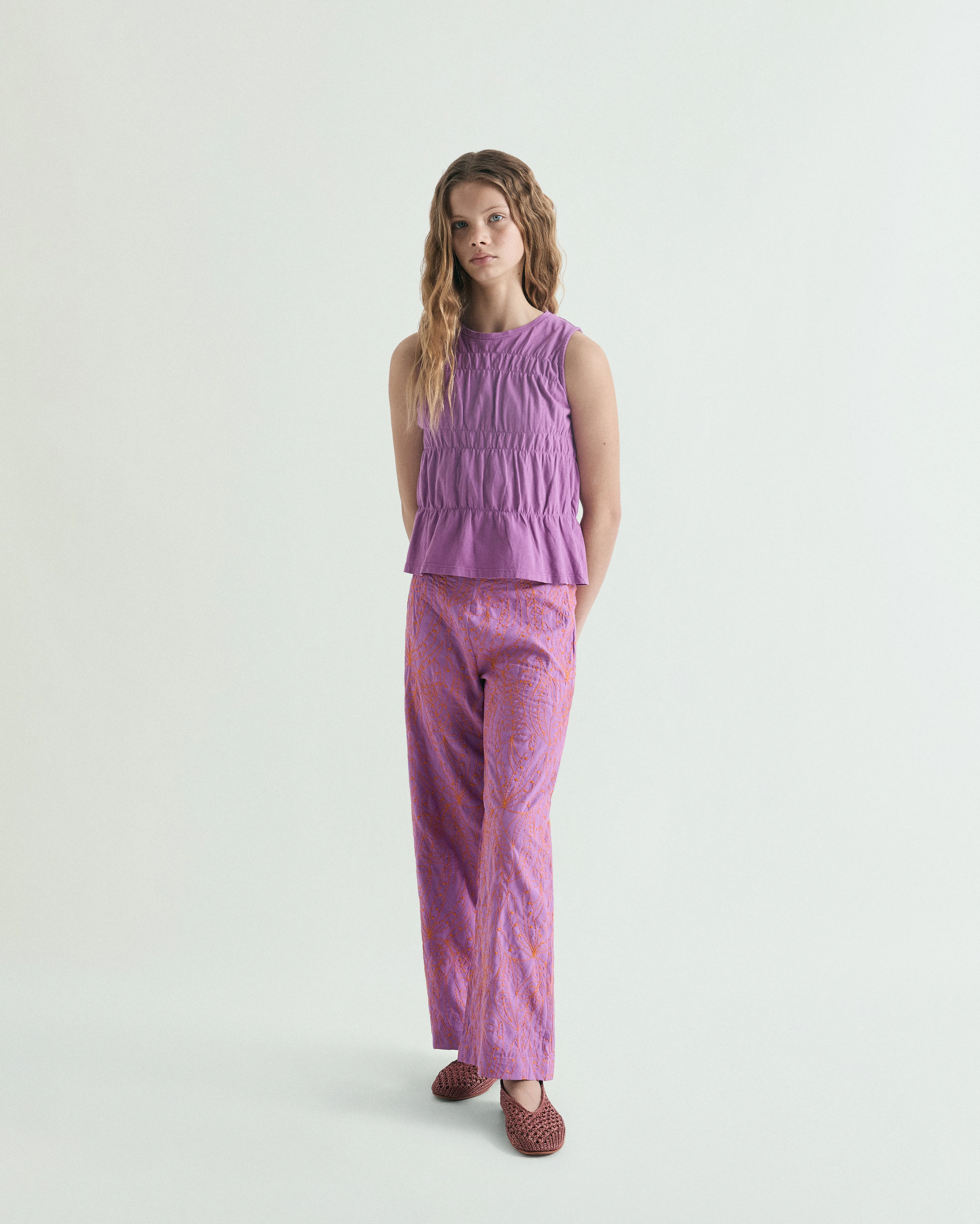 TROUSERS WITH CONTRAST EMBROIDERY - Image 2