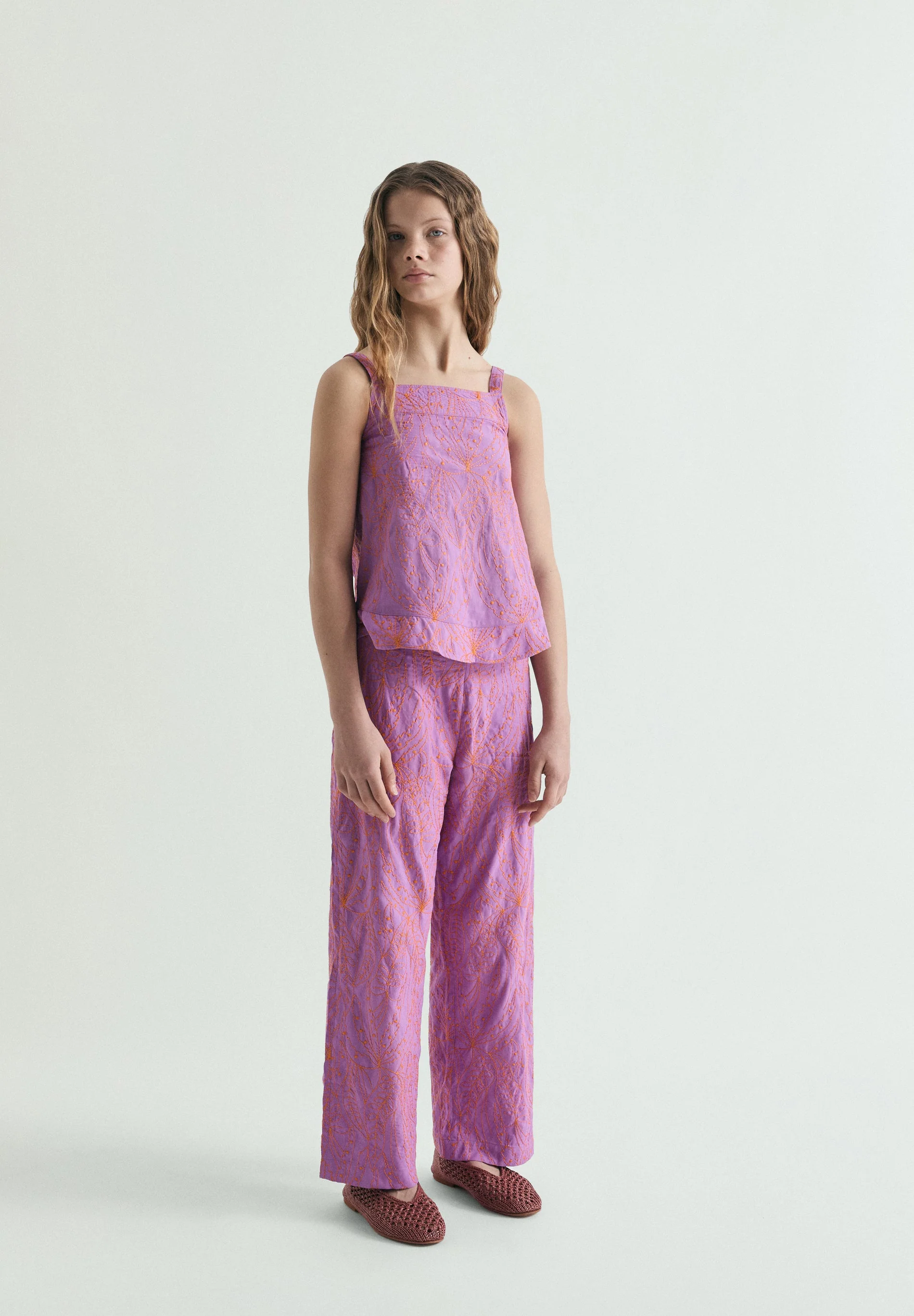 TROUSERS WITH CONTRAST EMBROIDERY - Image 5