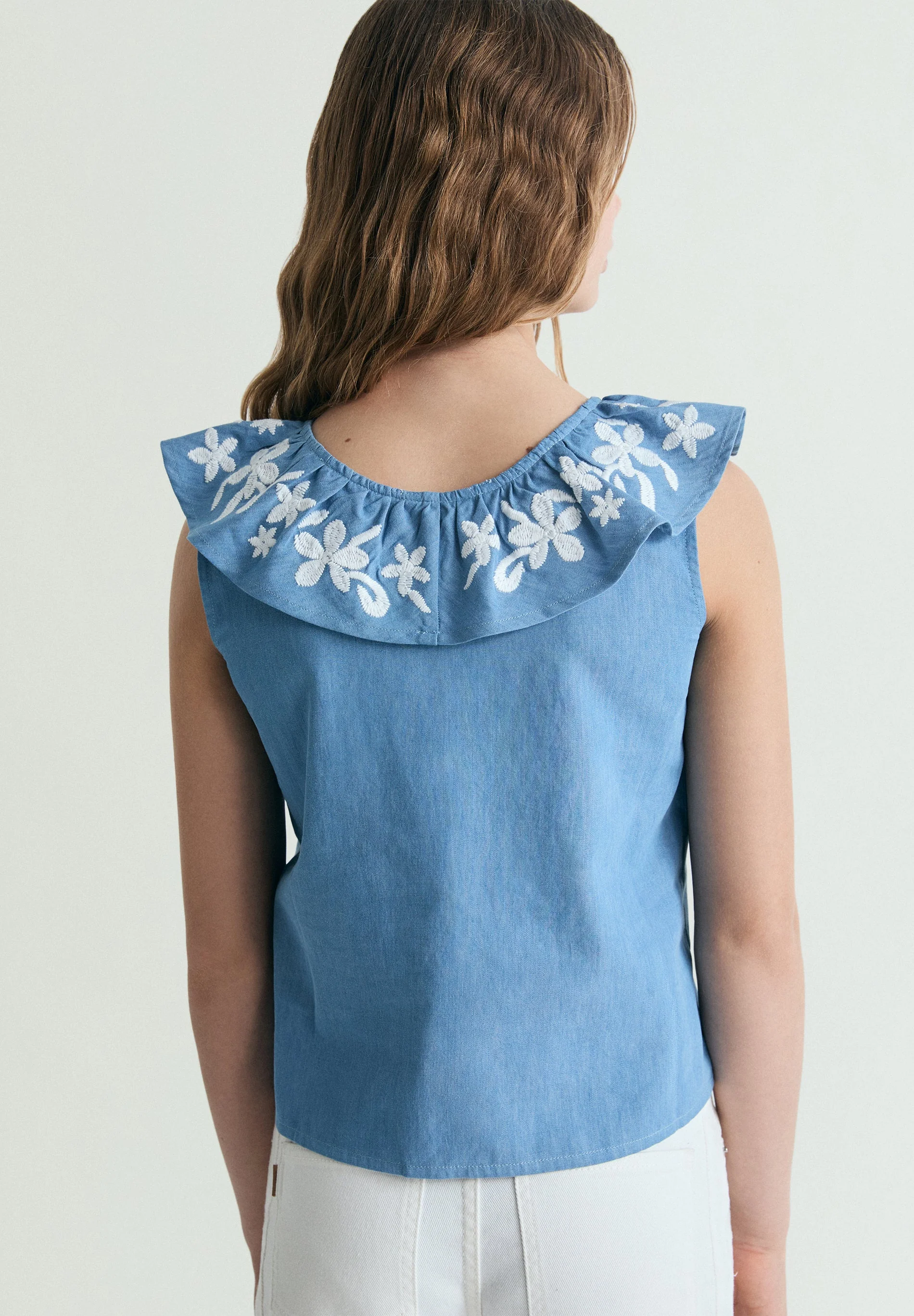 EMBROIDERED DENIM BLOUSE - Image 3