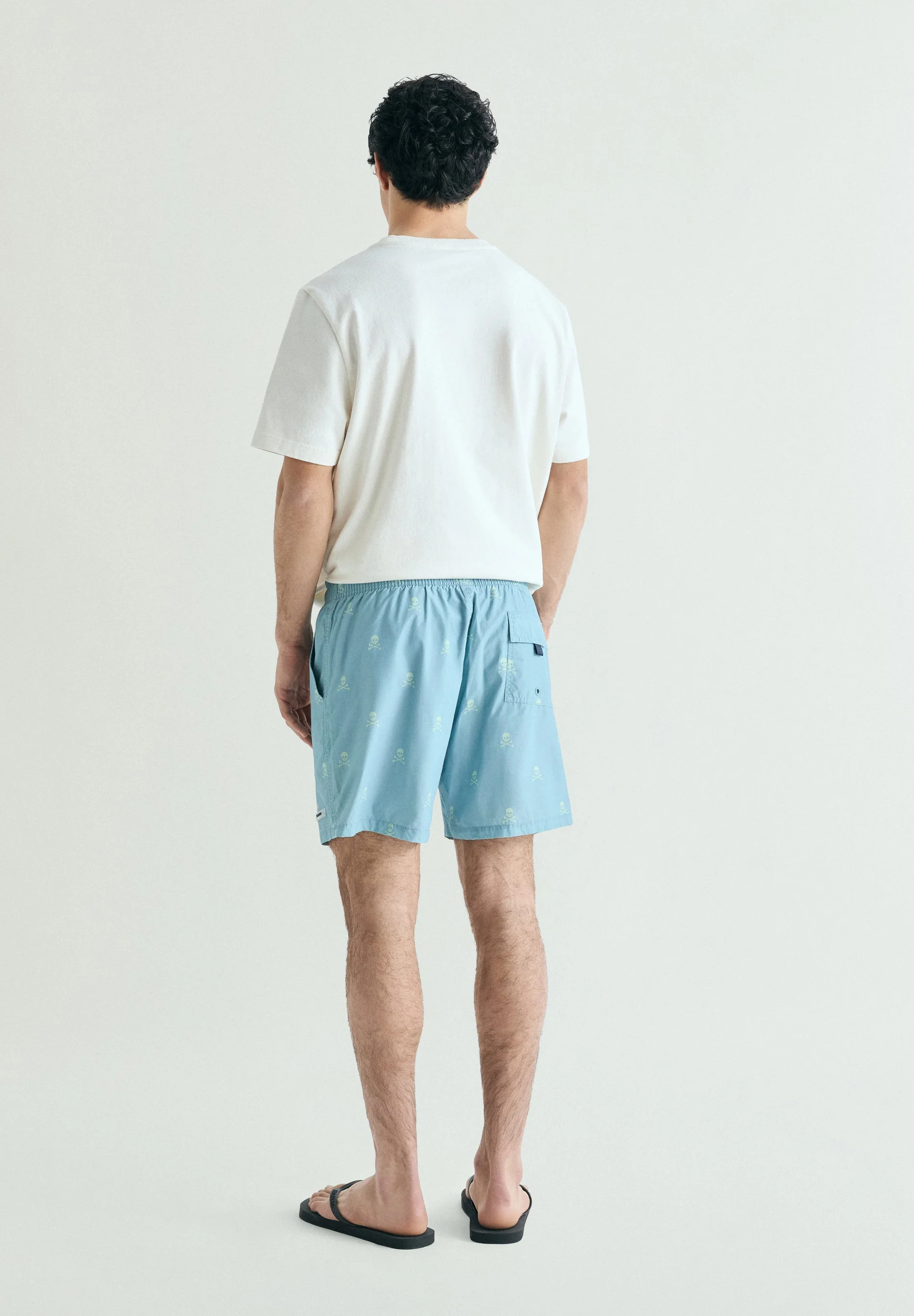 CONTRAST SKULL SWIMMING TRUNKS - Image 7