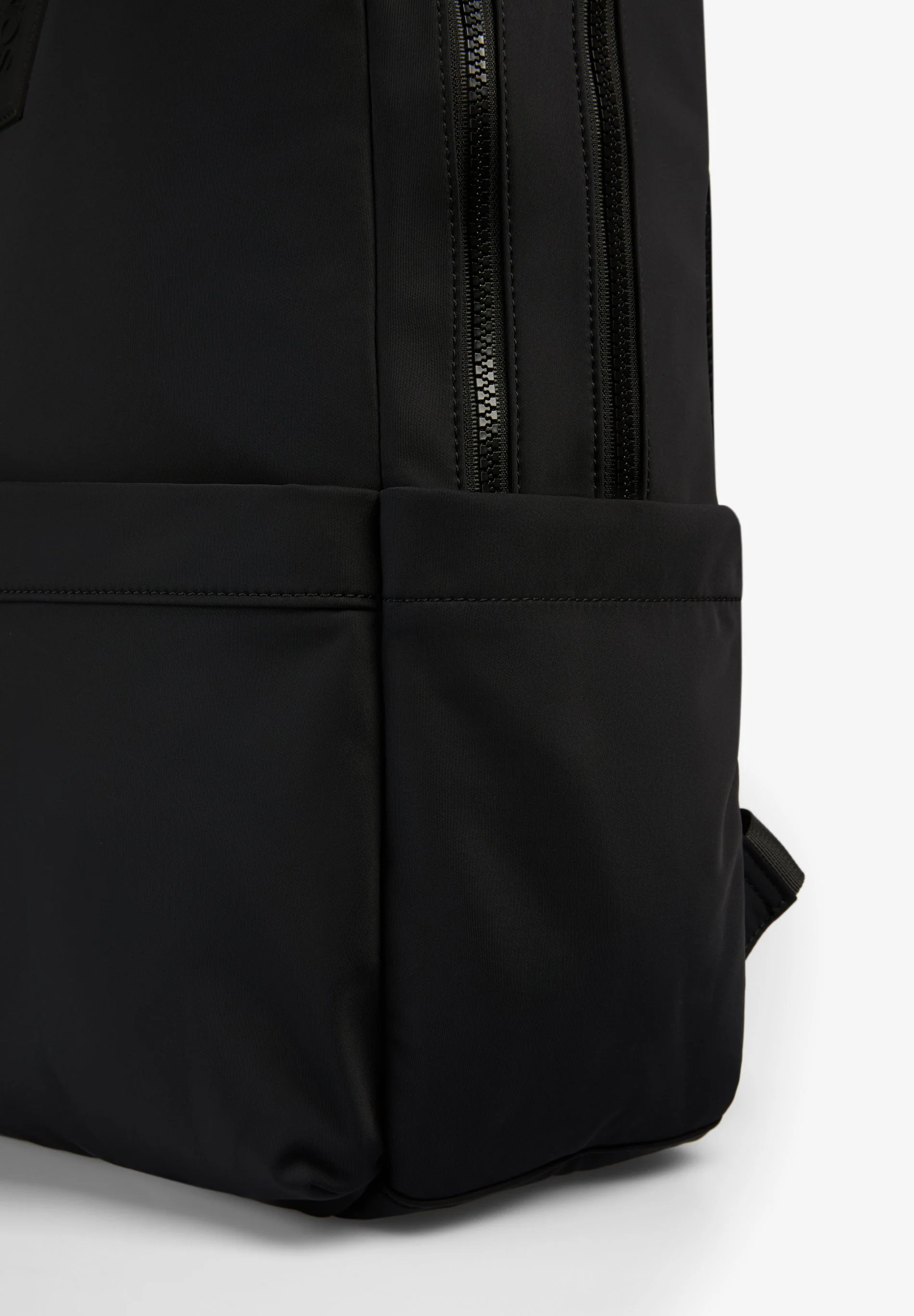 TECHNICAL BACKPACK WITH POCKETS - Image 5