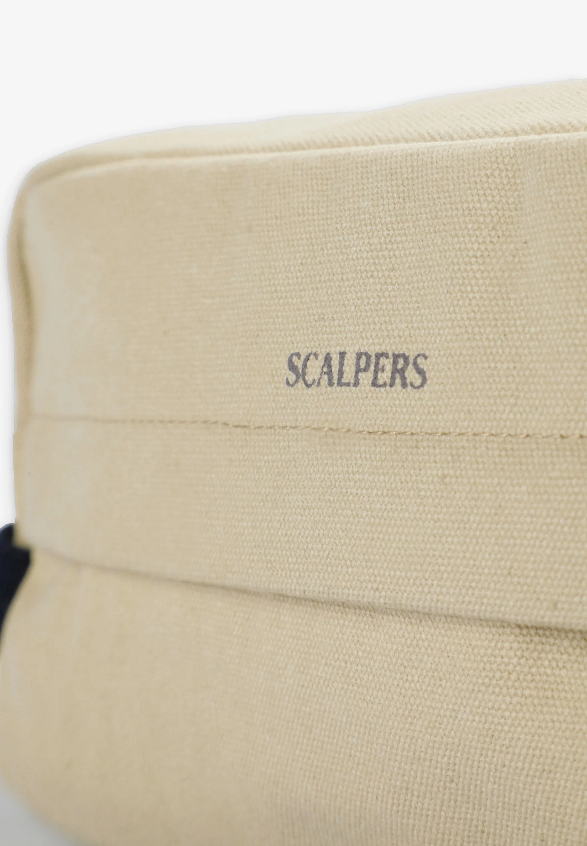 CANVAS TOILETRY BAG - Image 4