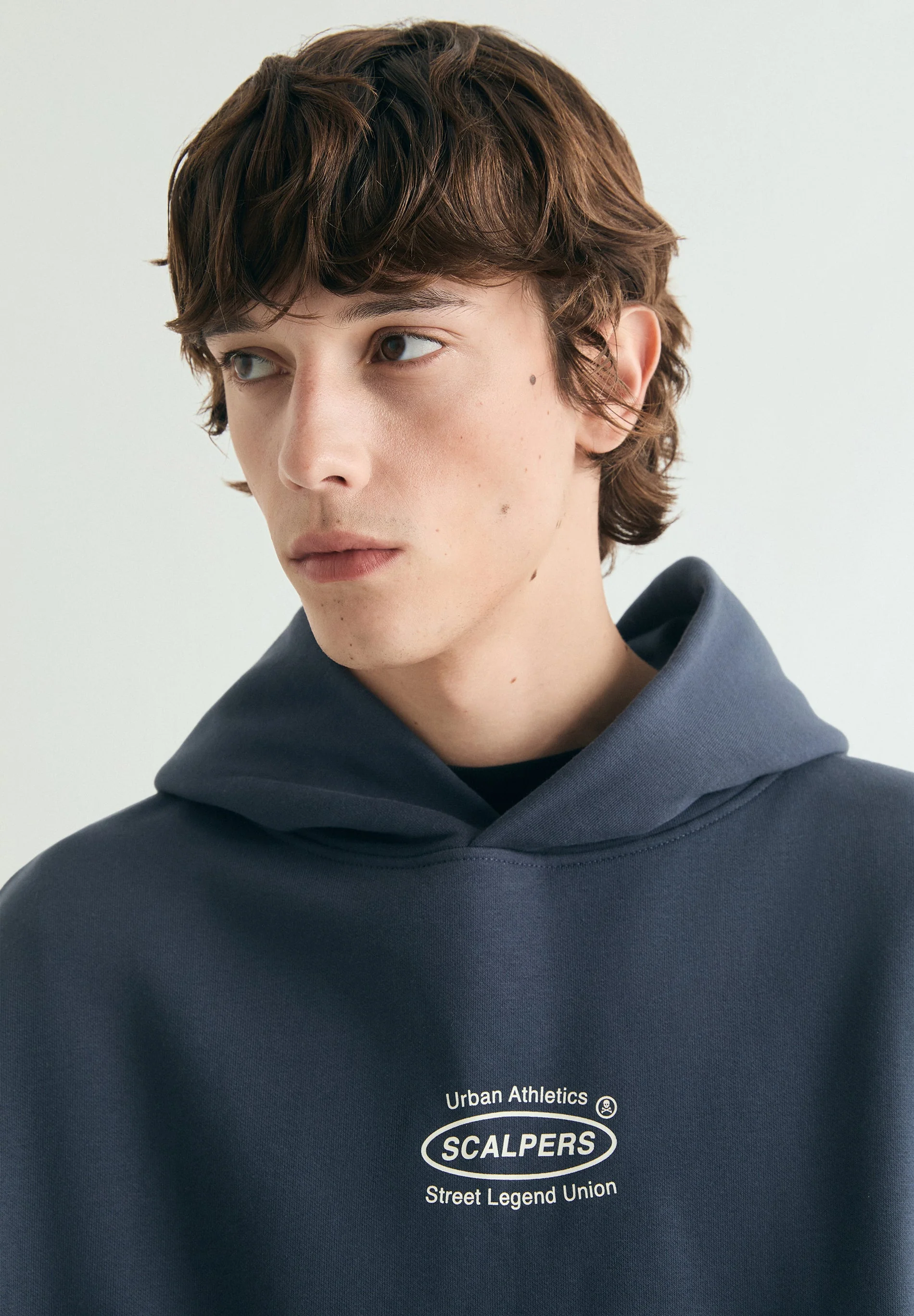 OVERSIZE HOODIE - Image 3