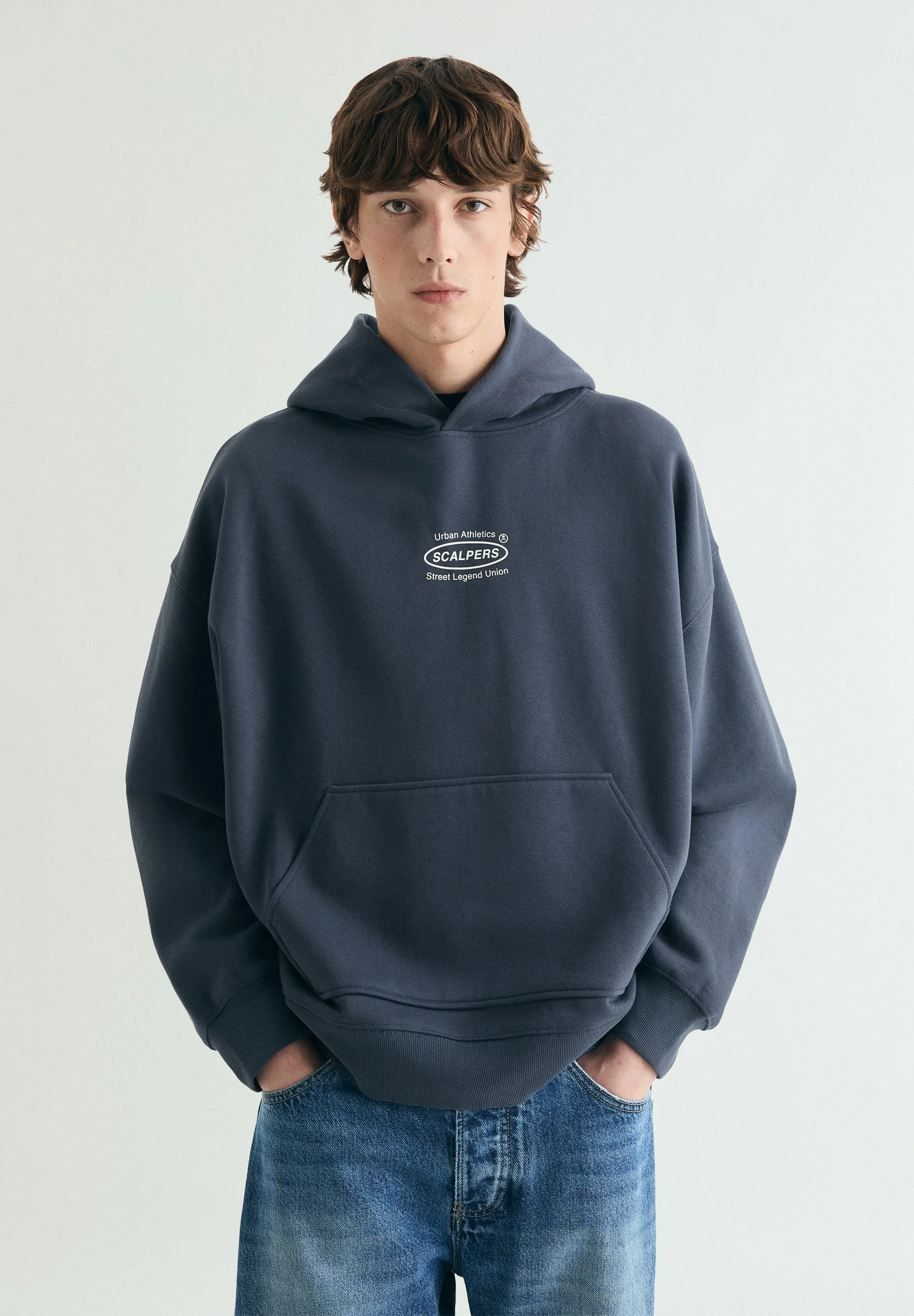OVERSIZE HOODIE - Image 4