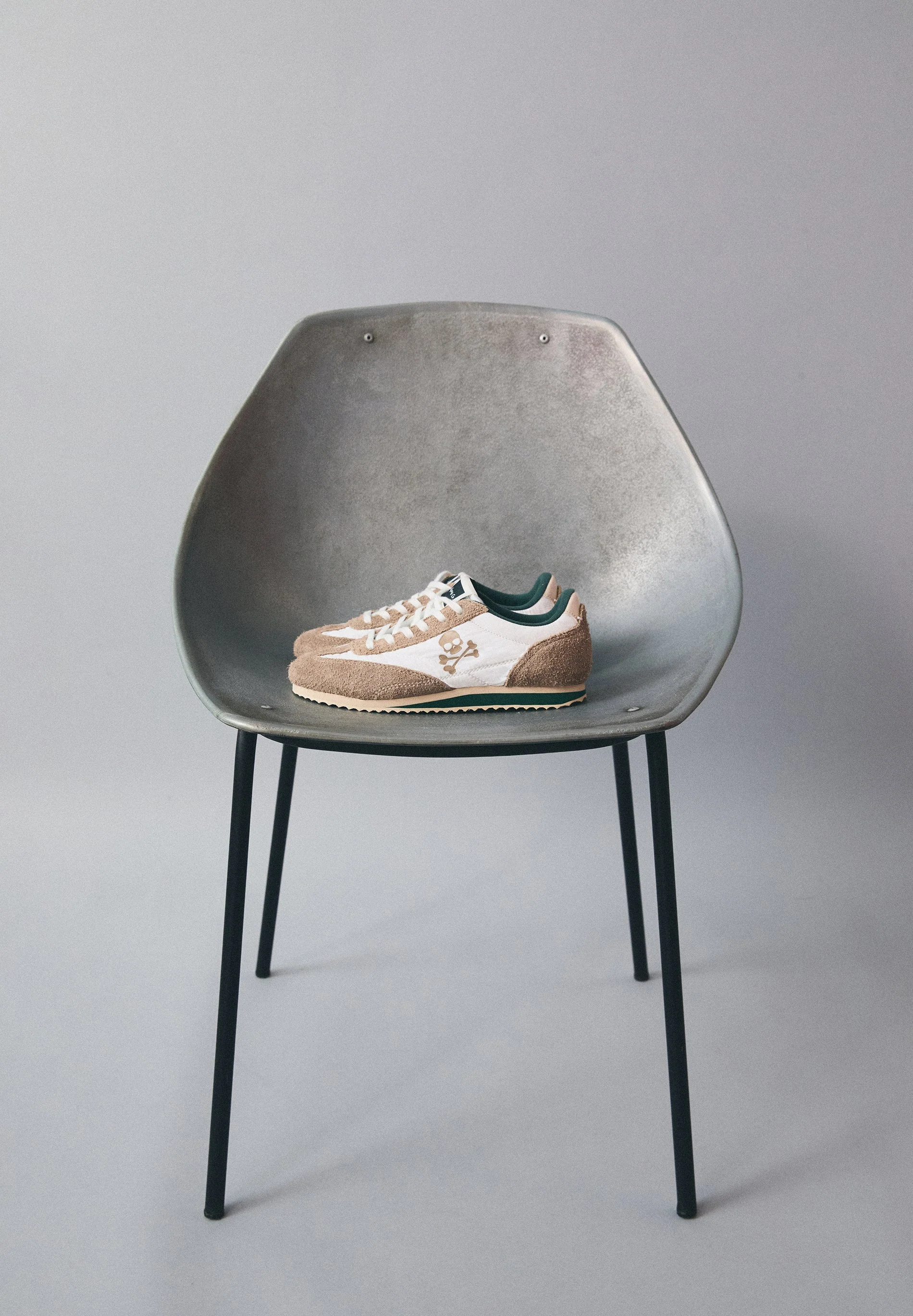 RETRO SKULL SNEAKERS