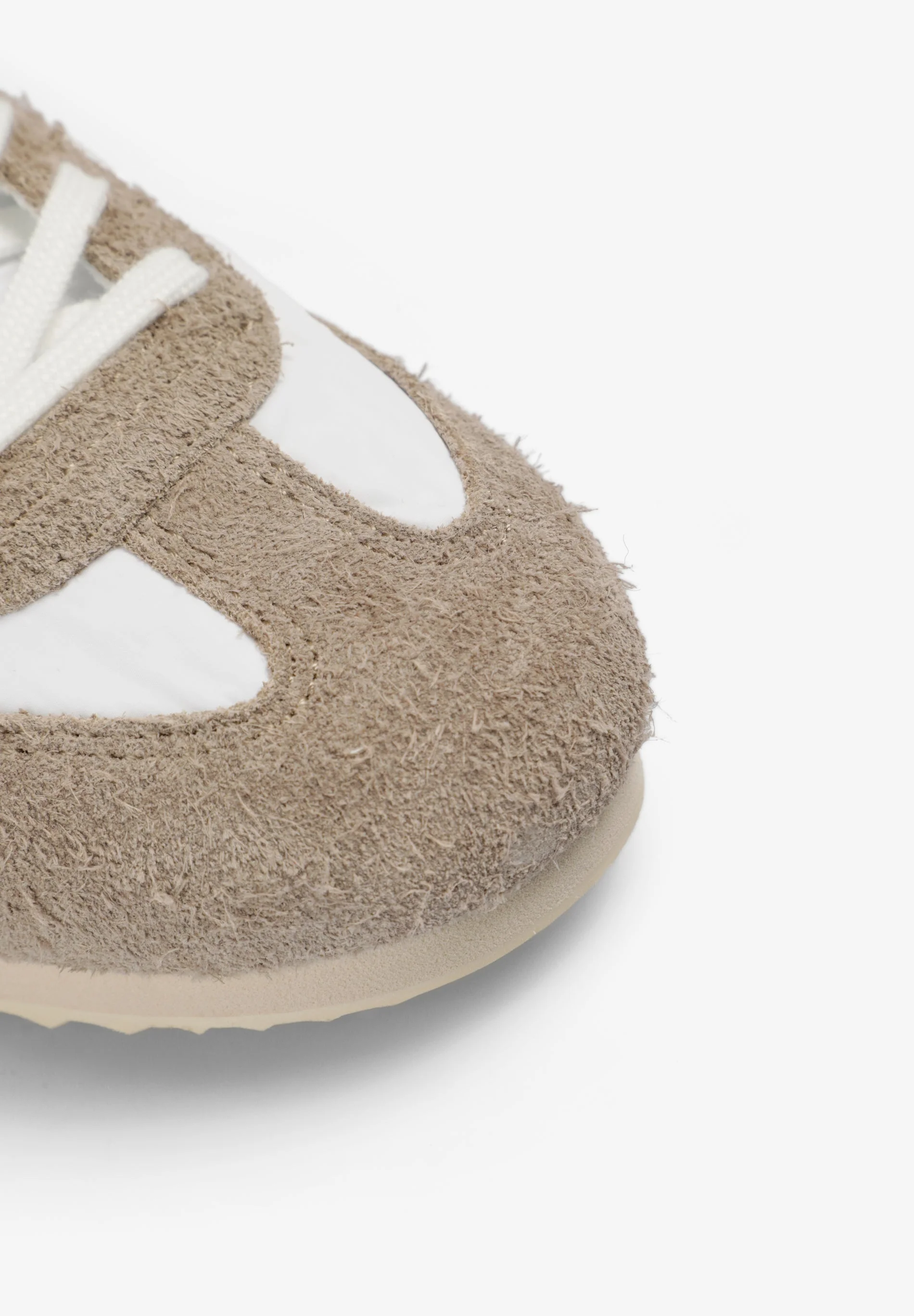 RETRO SKULL SNEAKERS - Image 8