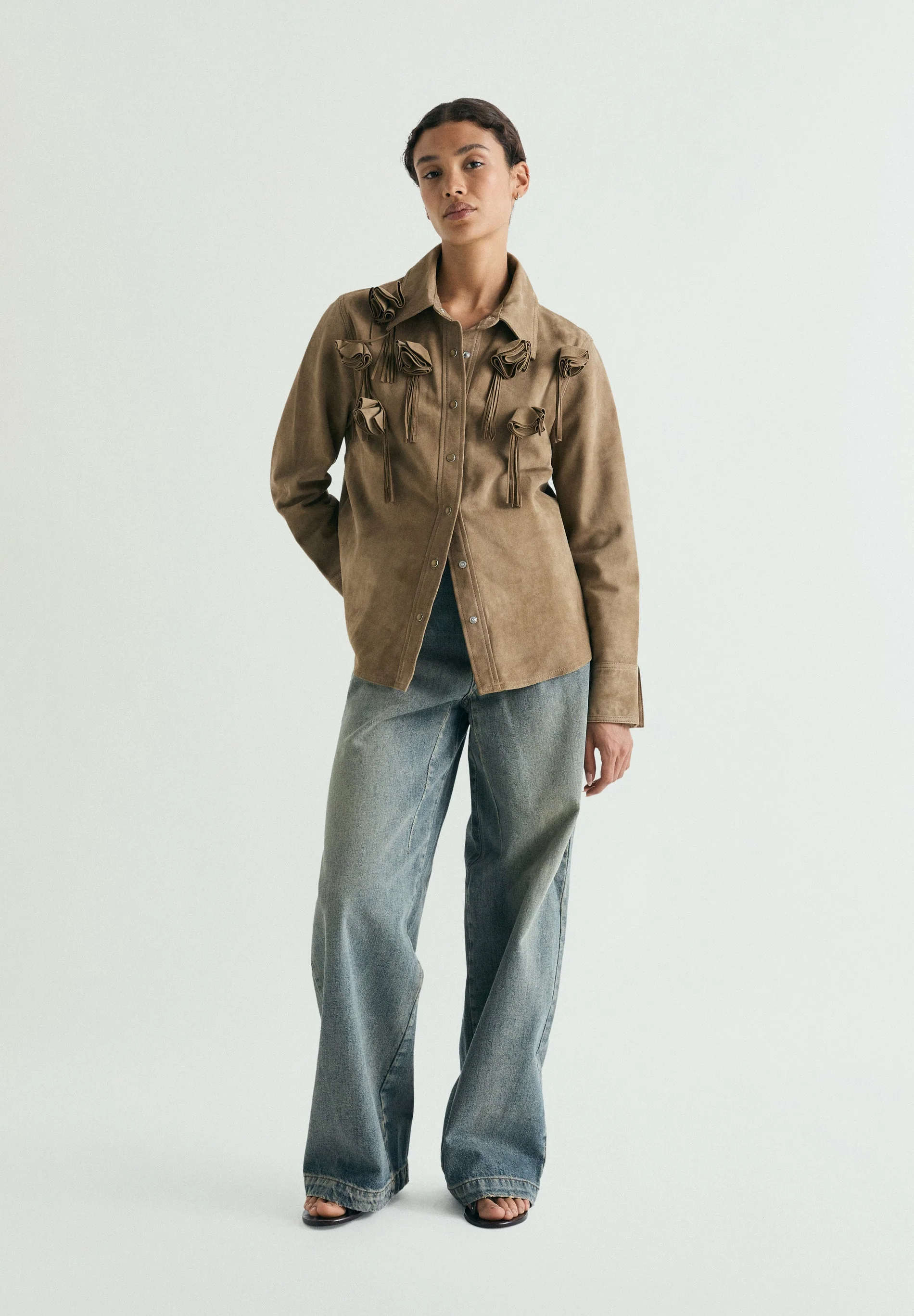 SUEDE SHIRT WITH FLORAL DETAIL - Image 2