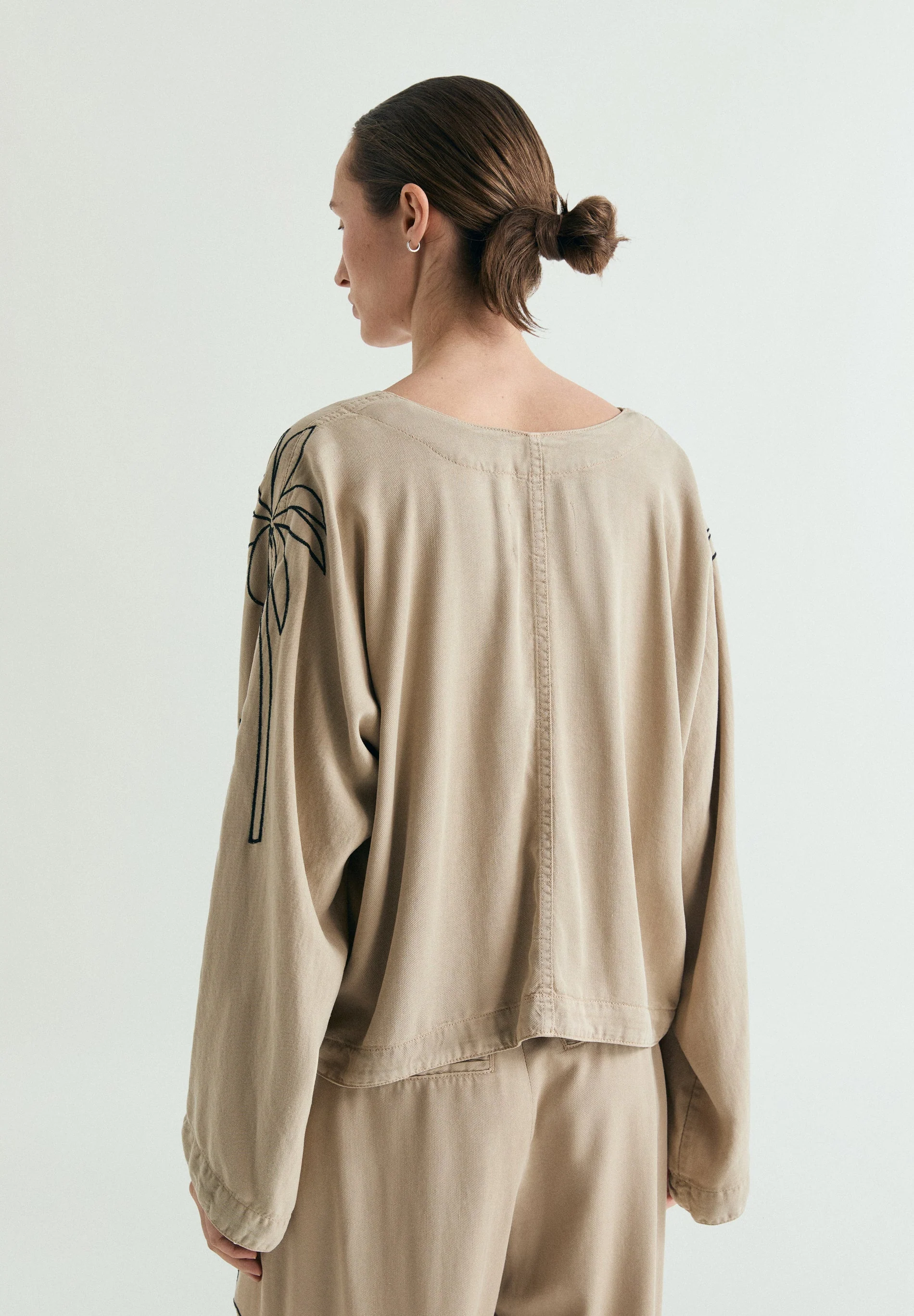 EMBROIDERED FLOWING SHIRT - Image 3
