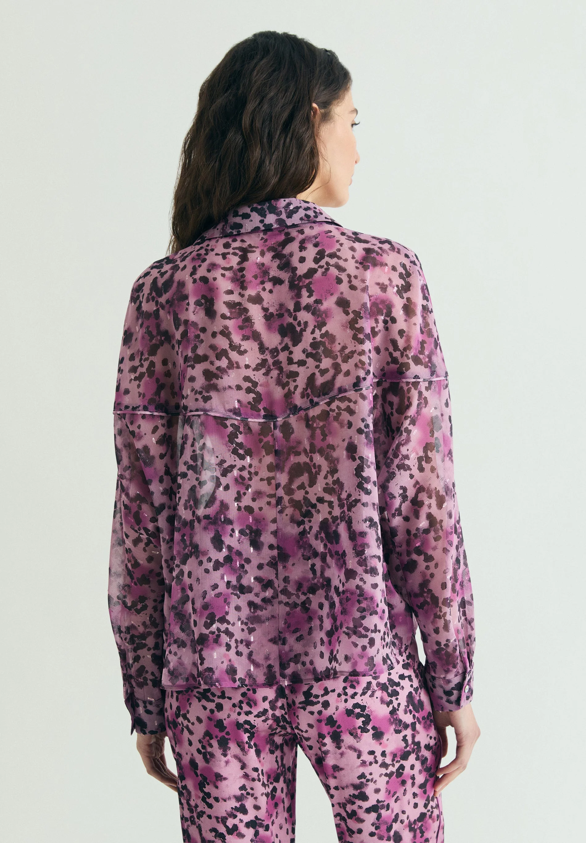 ANIMAL PRINT FLUID BLOUSE - Image 3