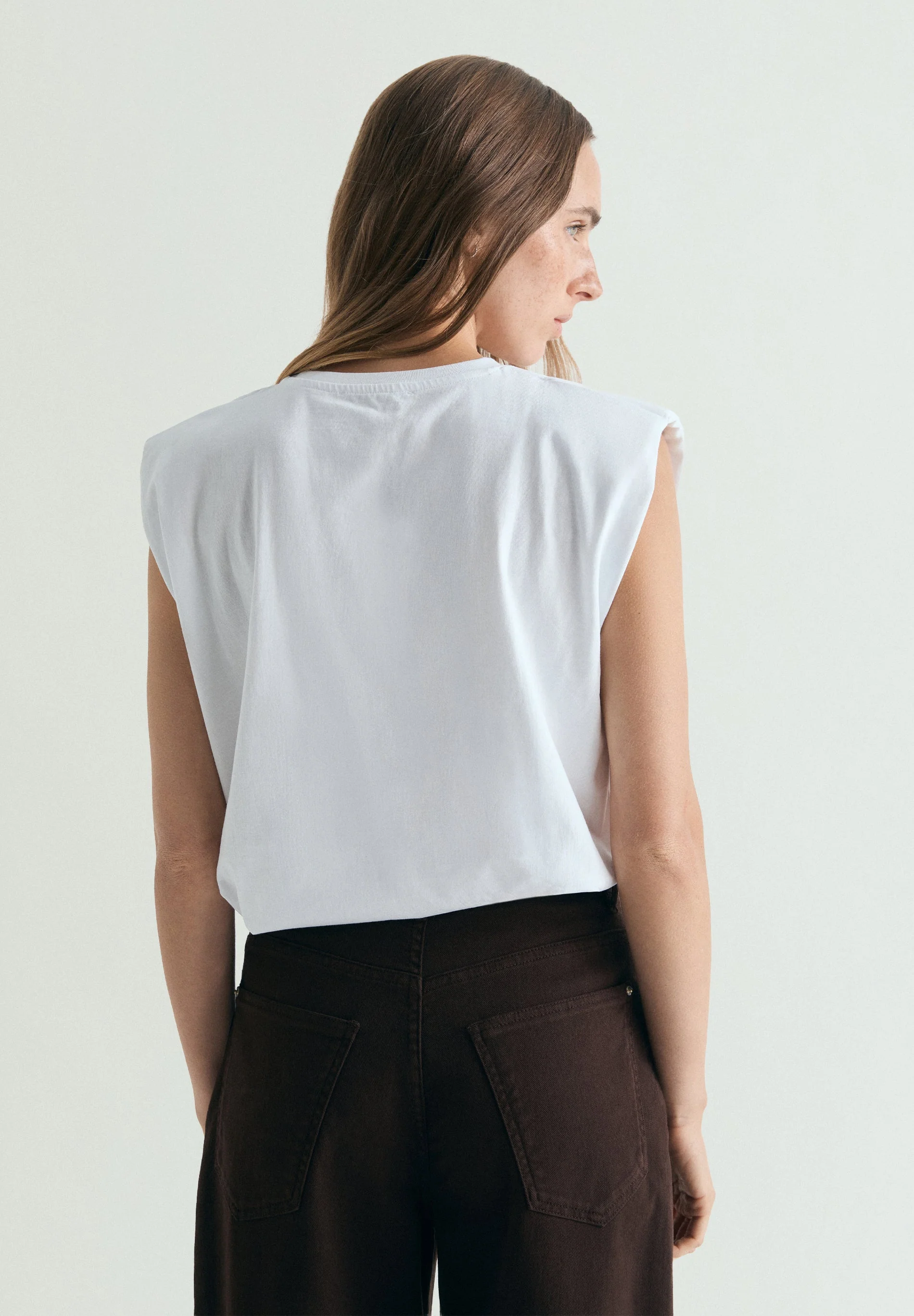 SLEEVELESS PRINTED T-SHIRT - Image 3