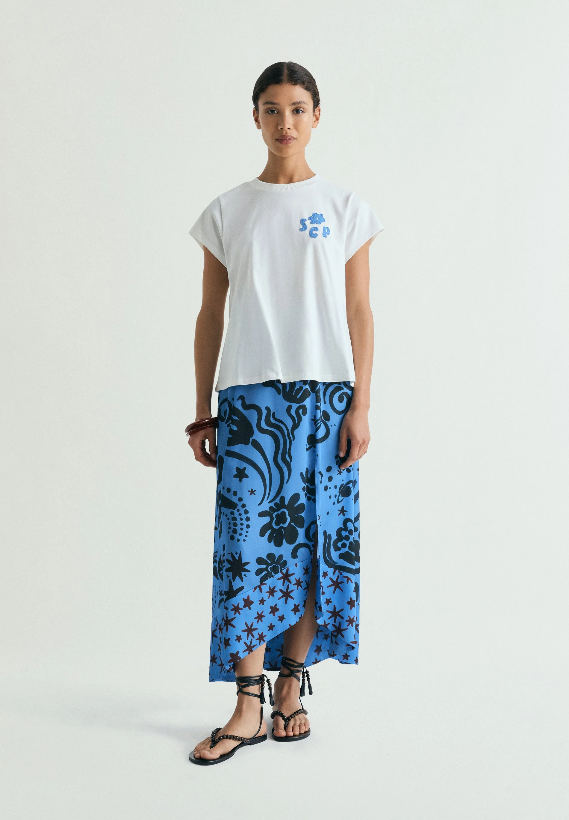 EMBROIDERED PATCH T-SHIRT - Image 2