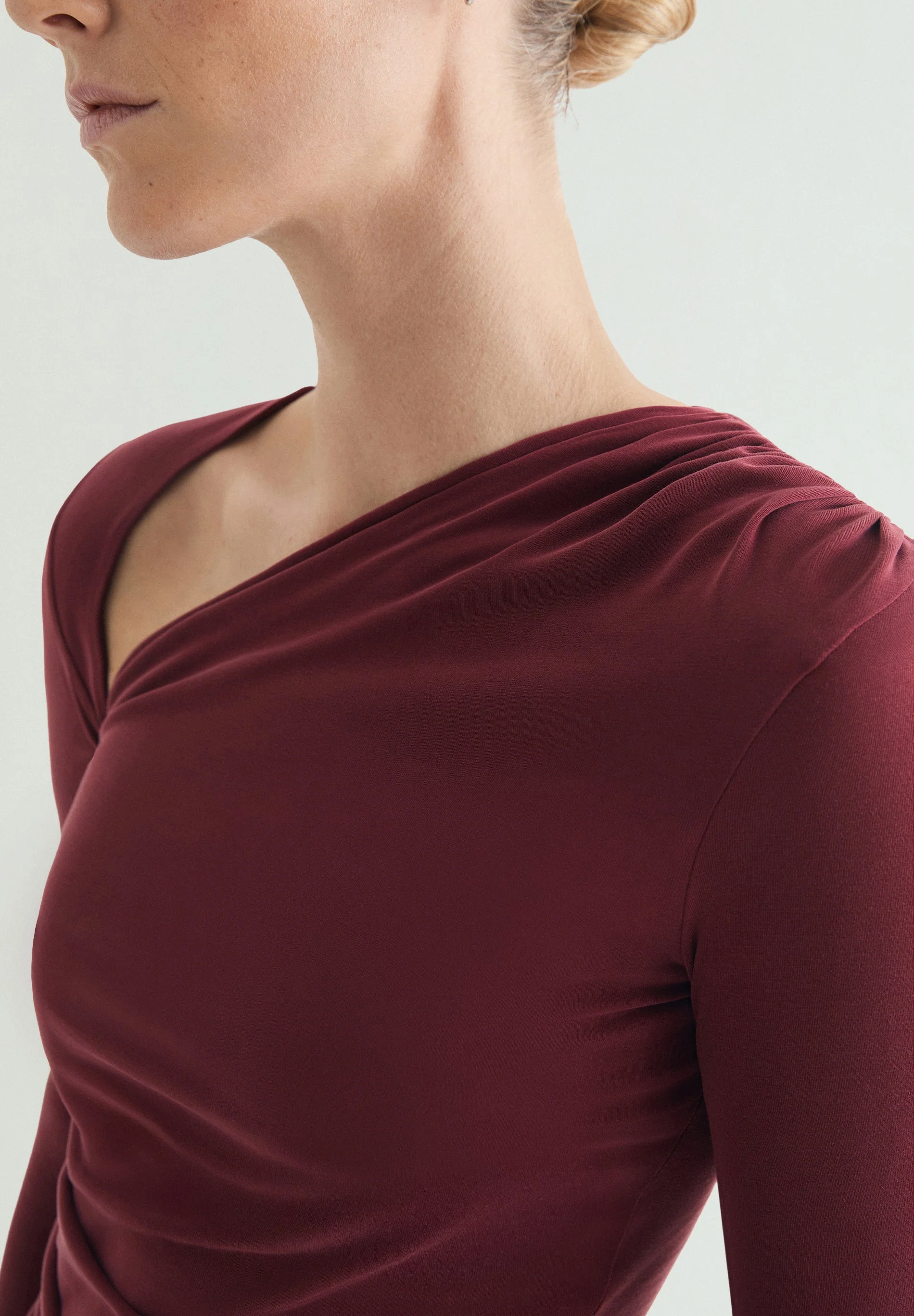 ASYMMETRIC LOOSE-FITTING T-SHIRT - Image 3