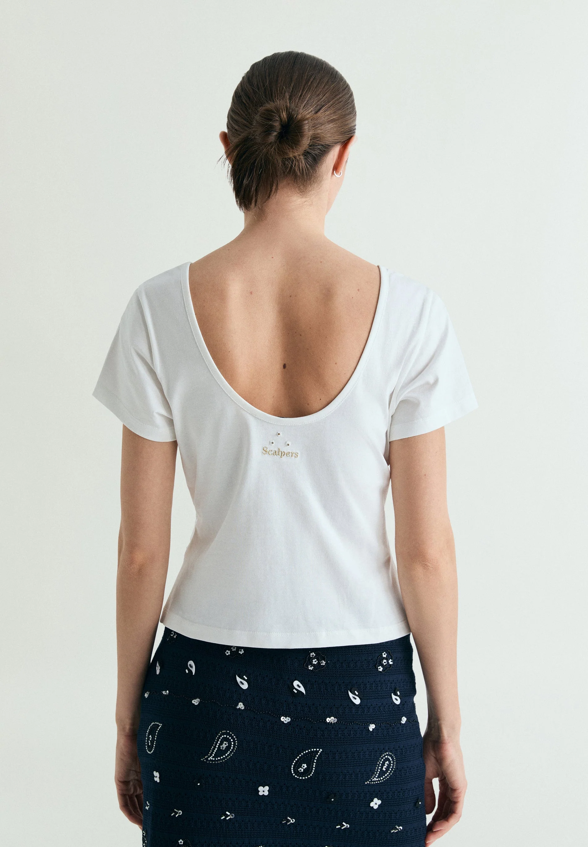 ROUND NECK T-SHIRT WITH BEADS - Image 3