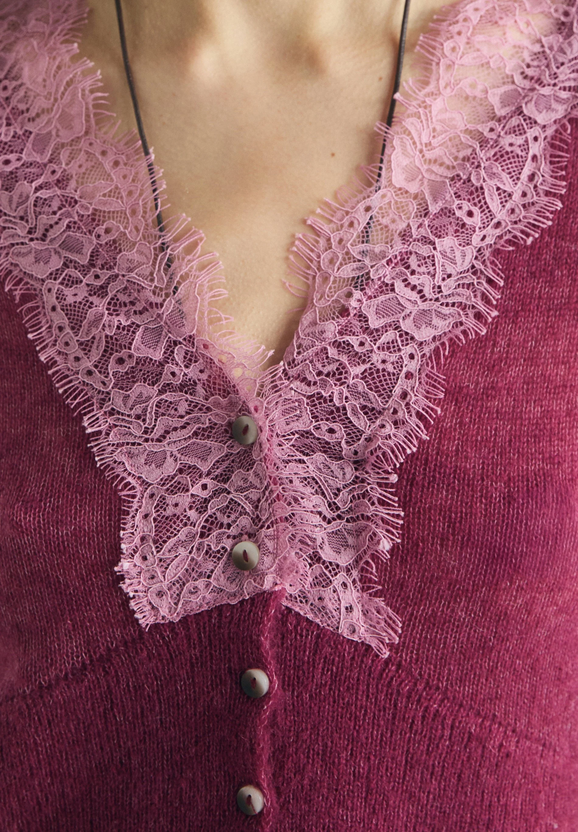 LACE TRIM KNIT CARDIGAN - Image 4