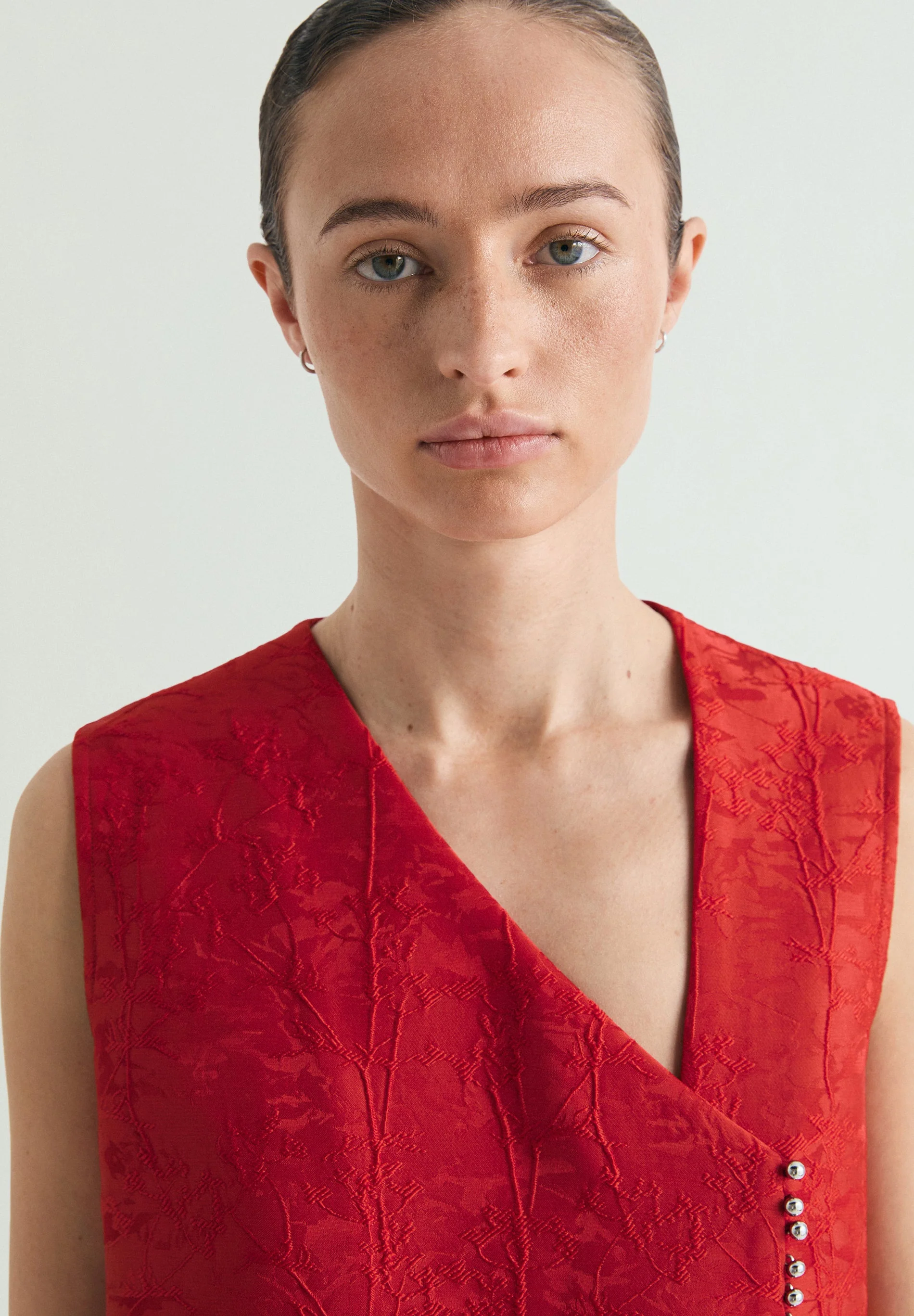 ASYMMETRIC BROCADE WAISTCOAT - Image 3