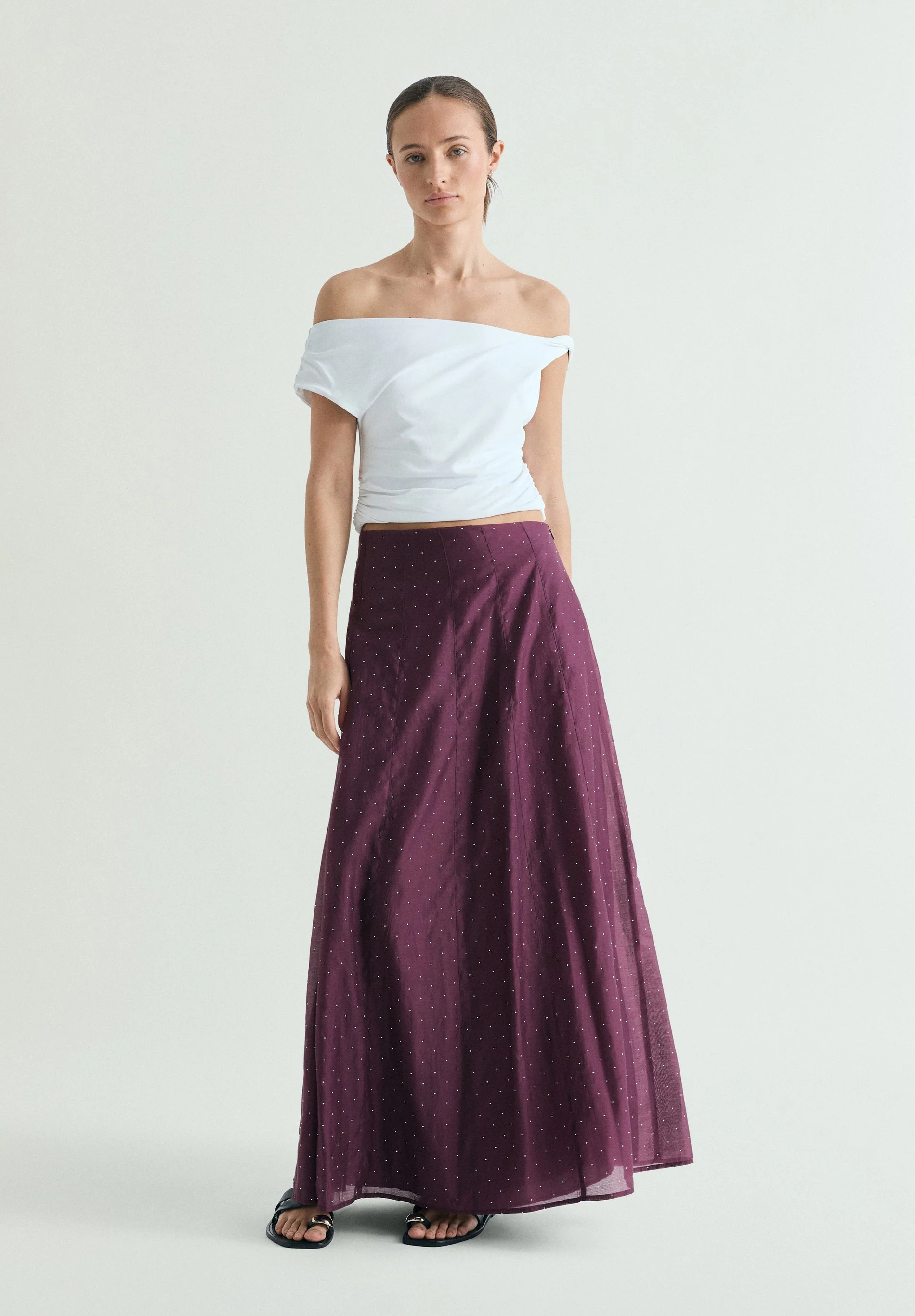 SATIN SKIRT WITH RHINESTONES