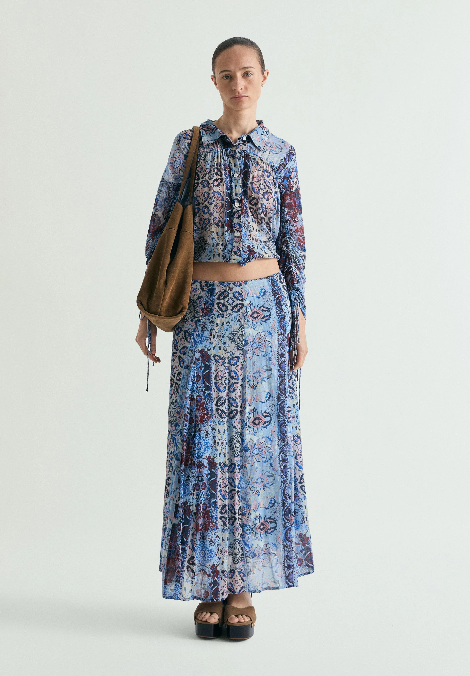 FLOWING MIDI SKIRT - Image 2