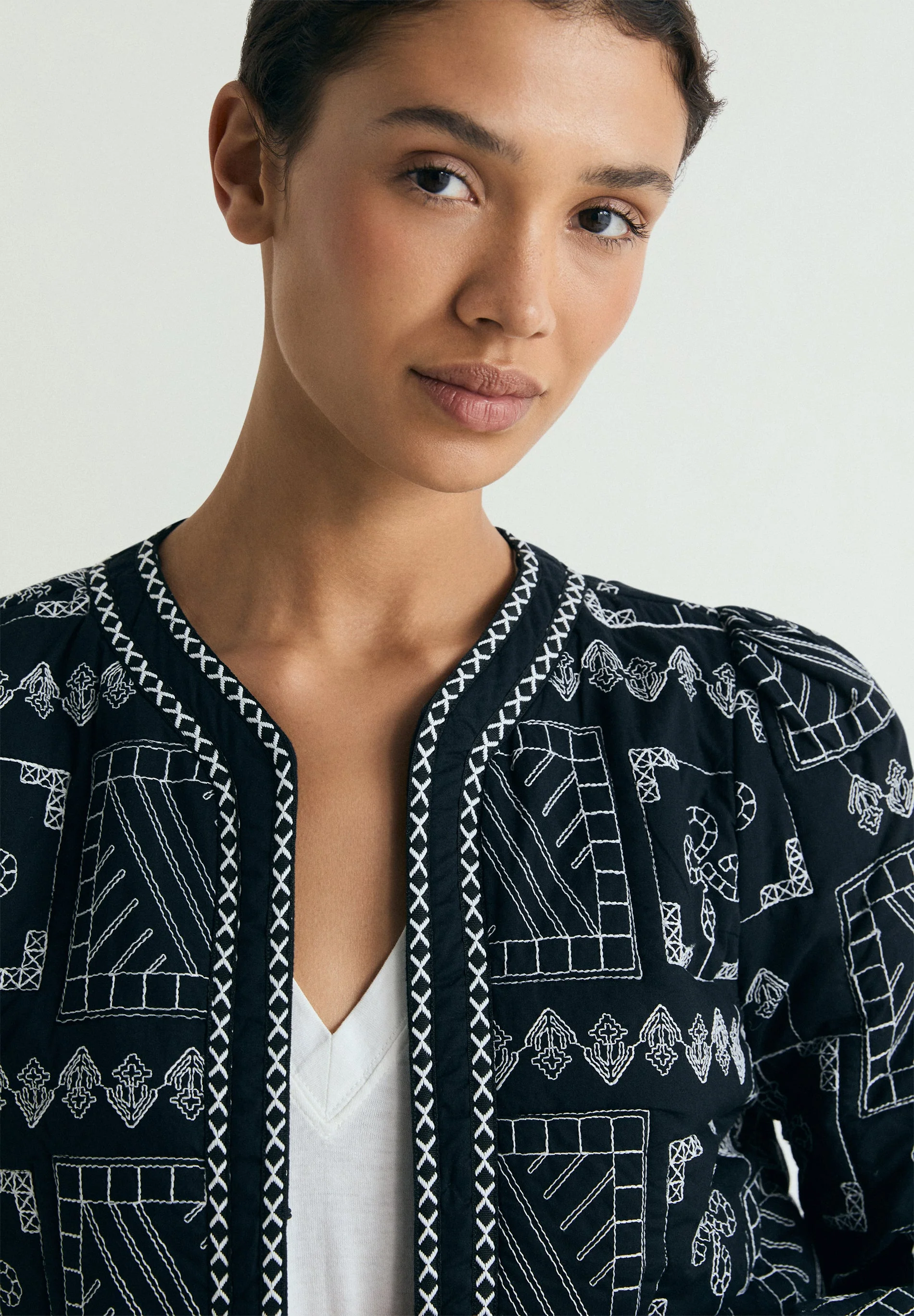 EMBROIDERED PUFFER JACKET - Image 3