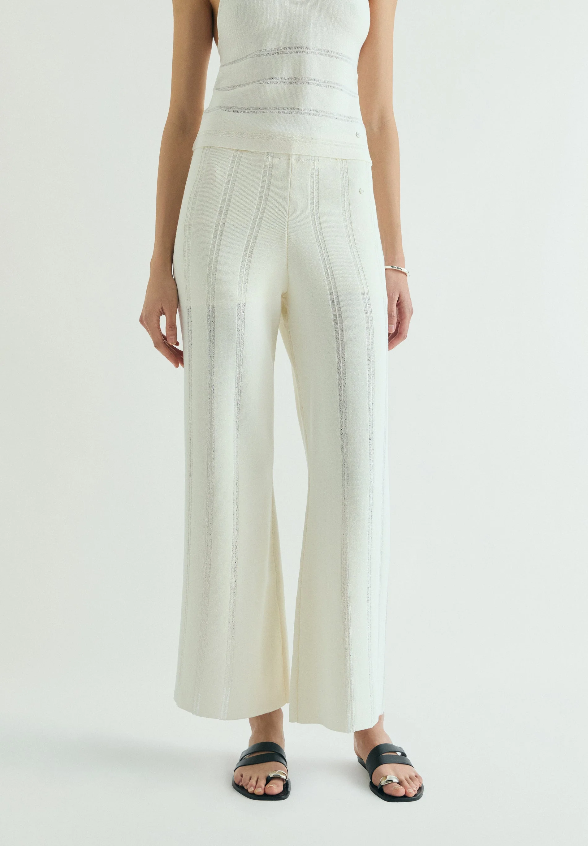 TROUSERS WITH RIBBED DETAIL - Image 3