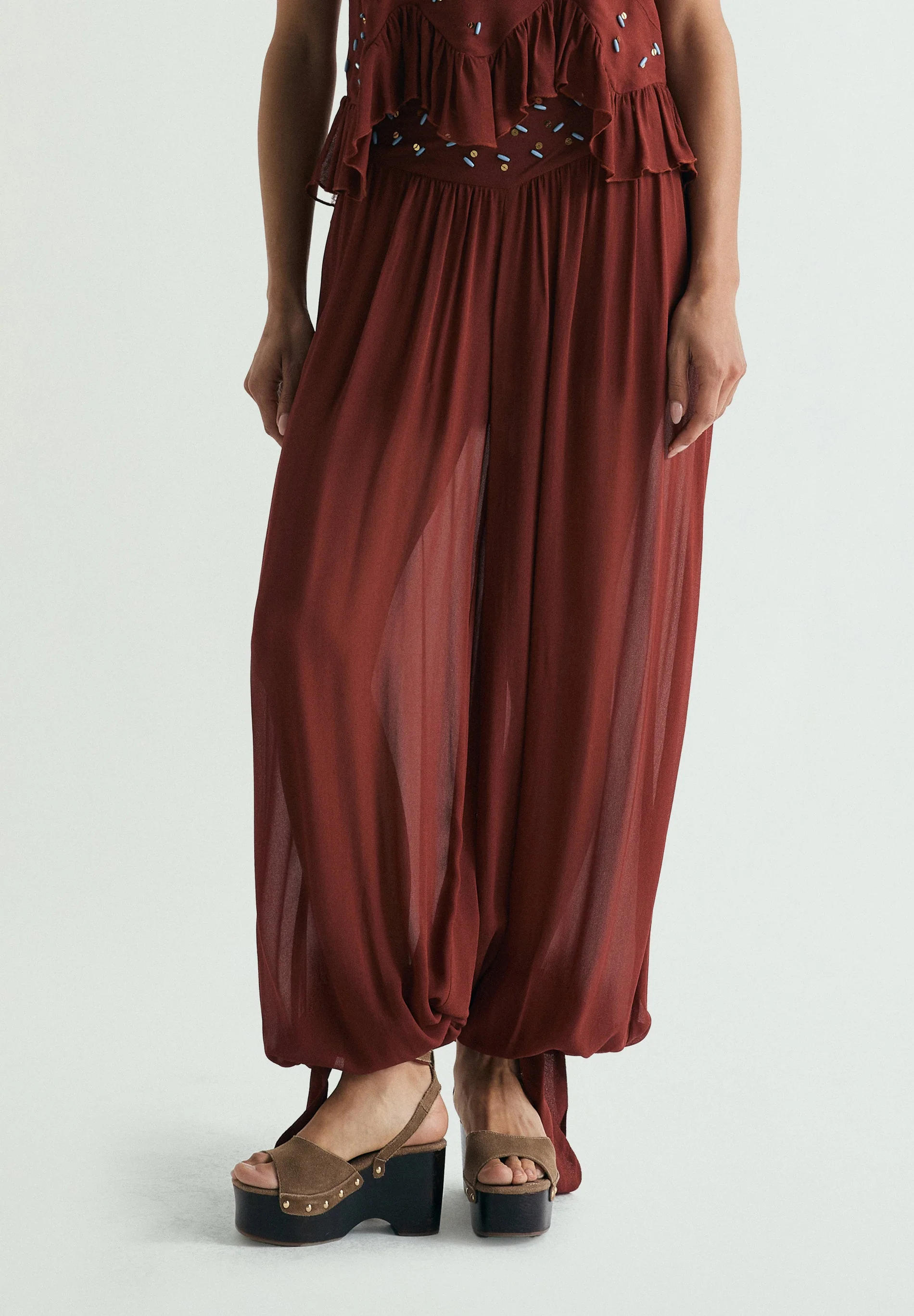 BALLOON TROUSERS WITH APPLIQUÉS - Image 2