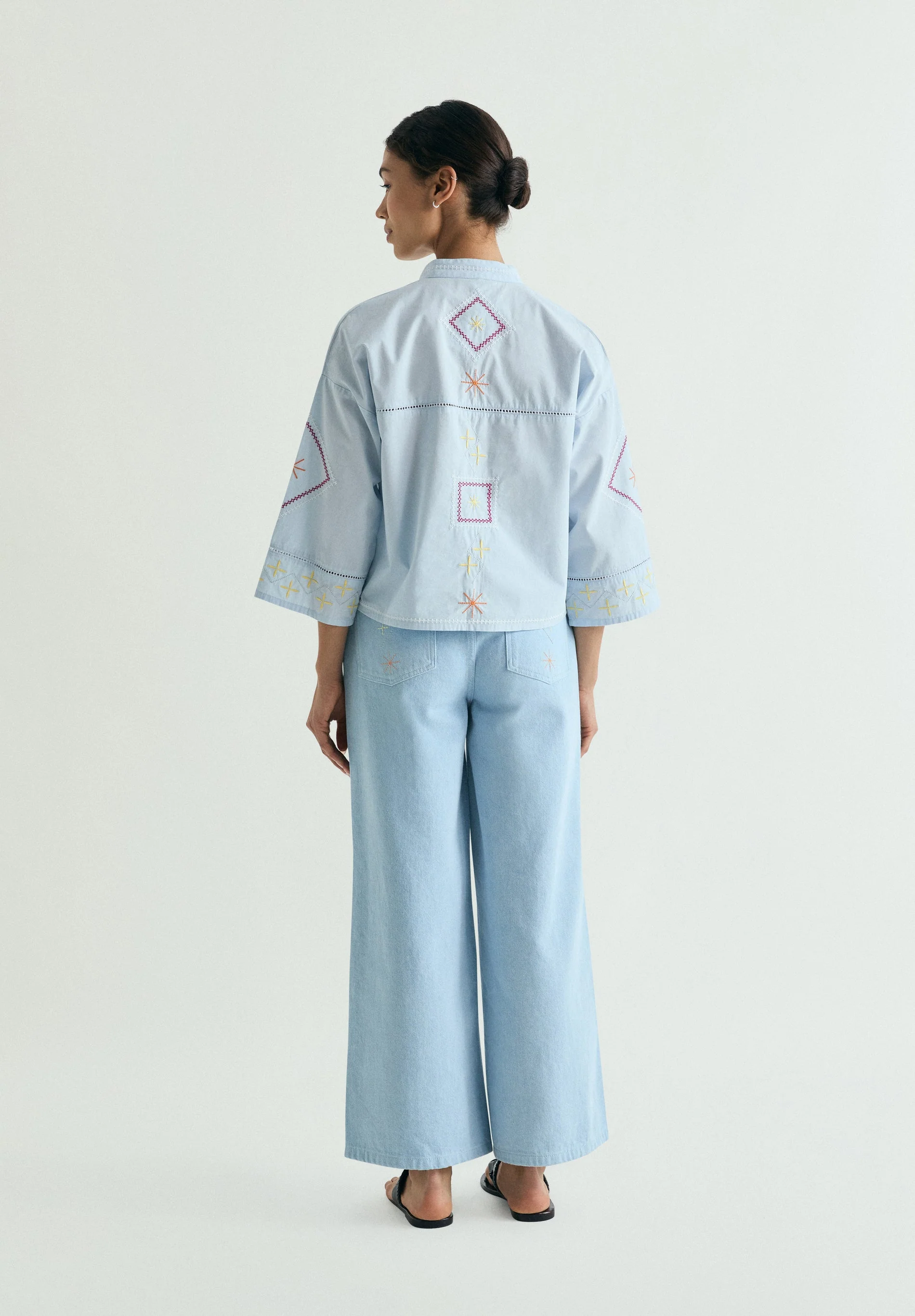 EMBROIDERED WIDE LEG JEANS - Image 3