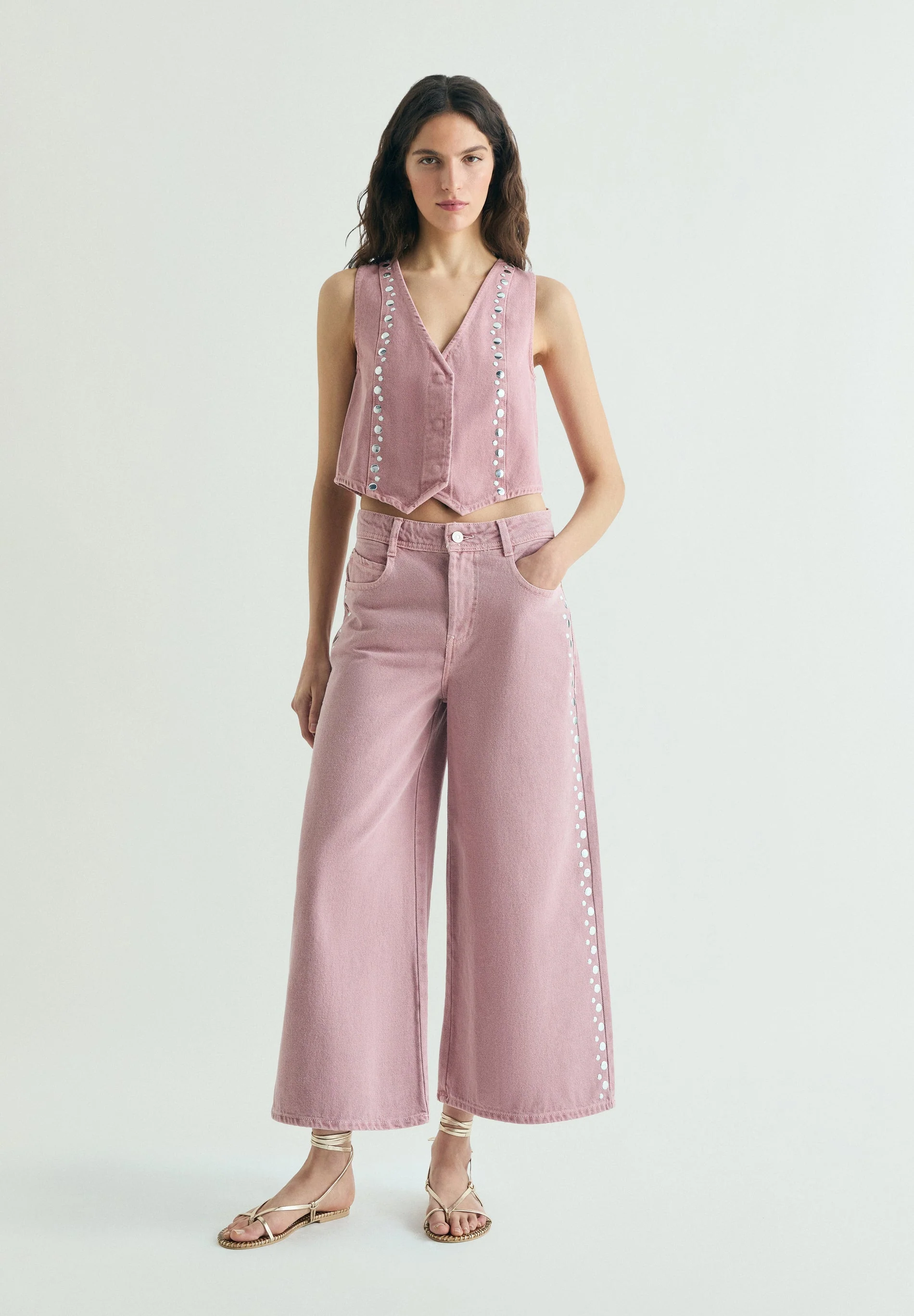 STUDDED CULOTTE JEANS