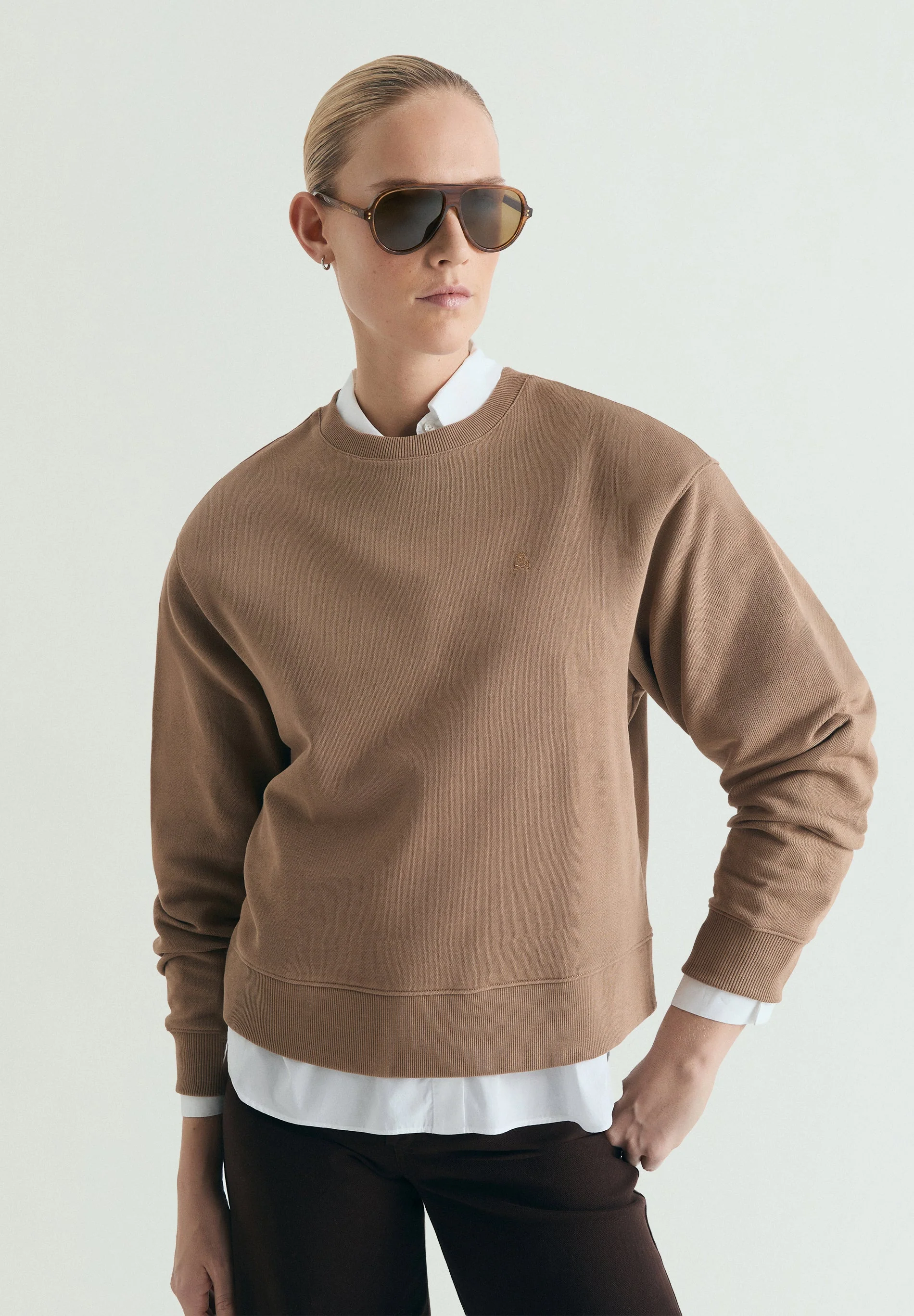 BASIC SKULL SWEATSHIRT