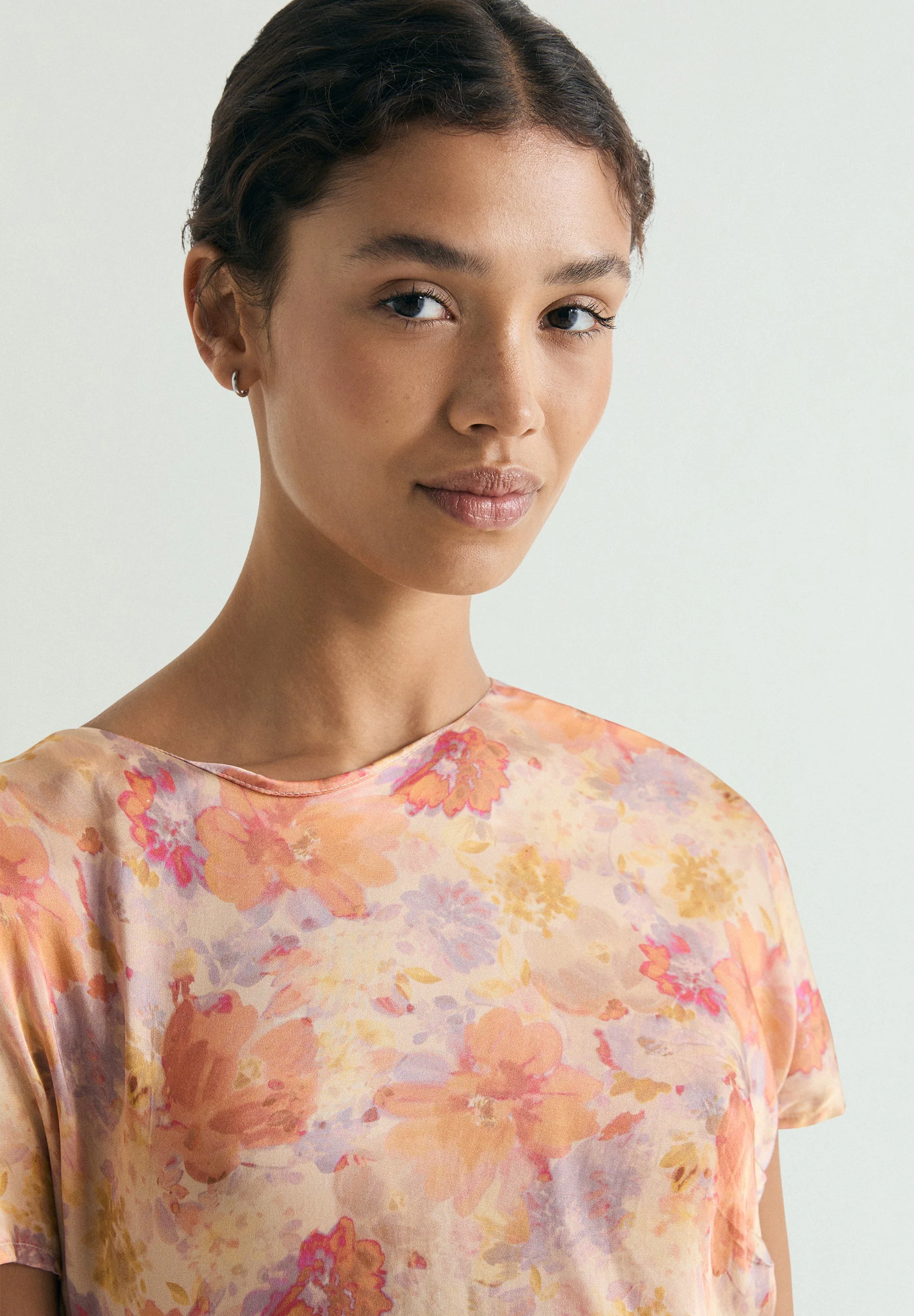 FLOWING FLORAL DRESS - Image 3