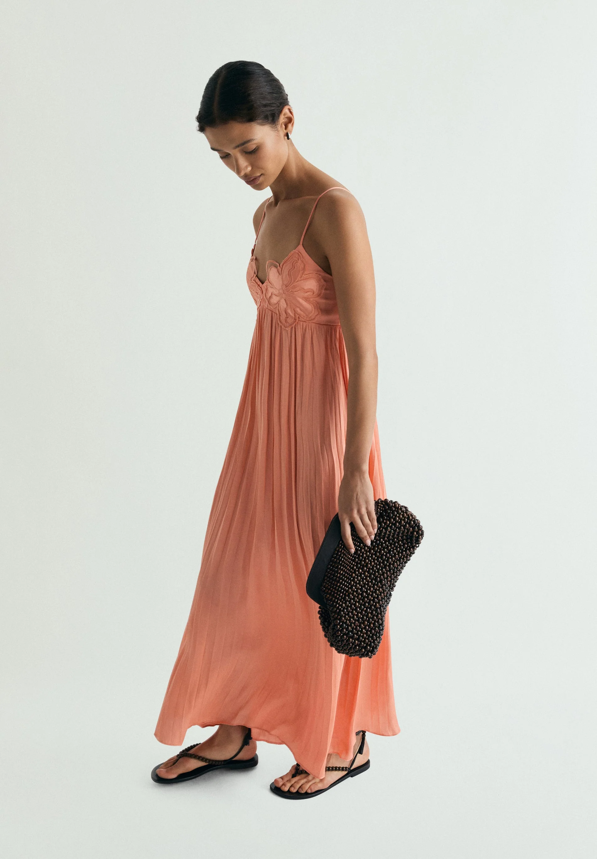 MIDI DRESS WITH FLORAL DETAIL - Image 3