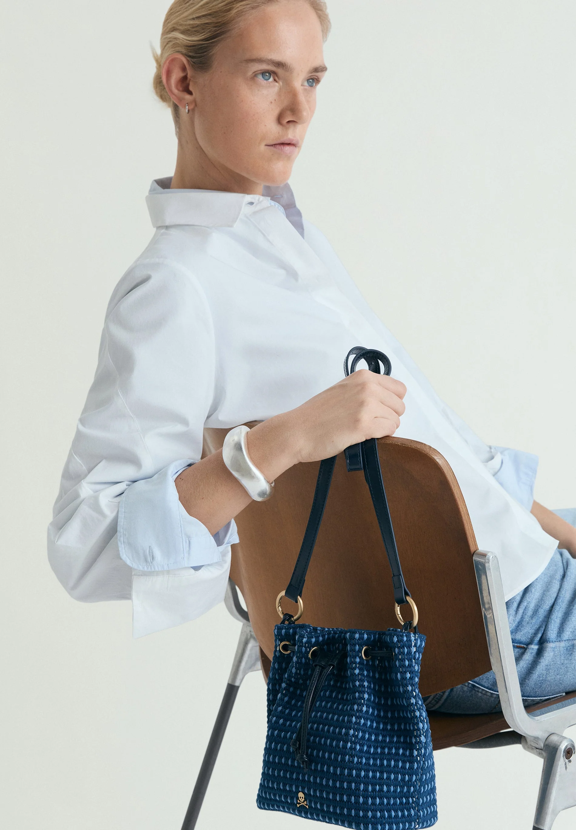 BRAIDED BUCKET BAG
