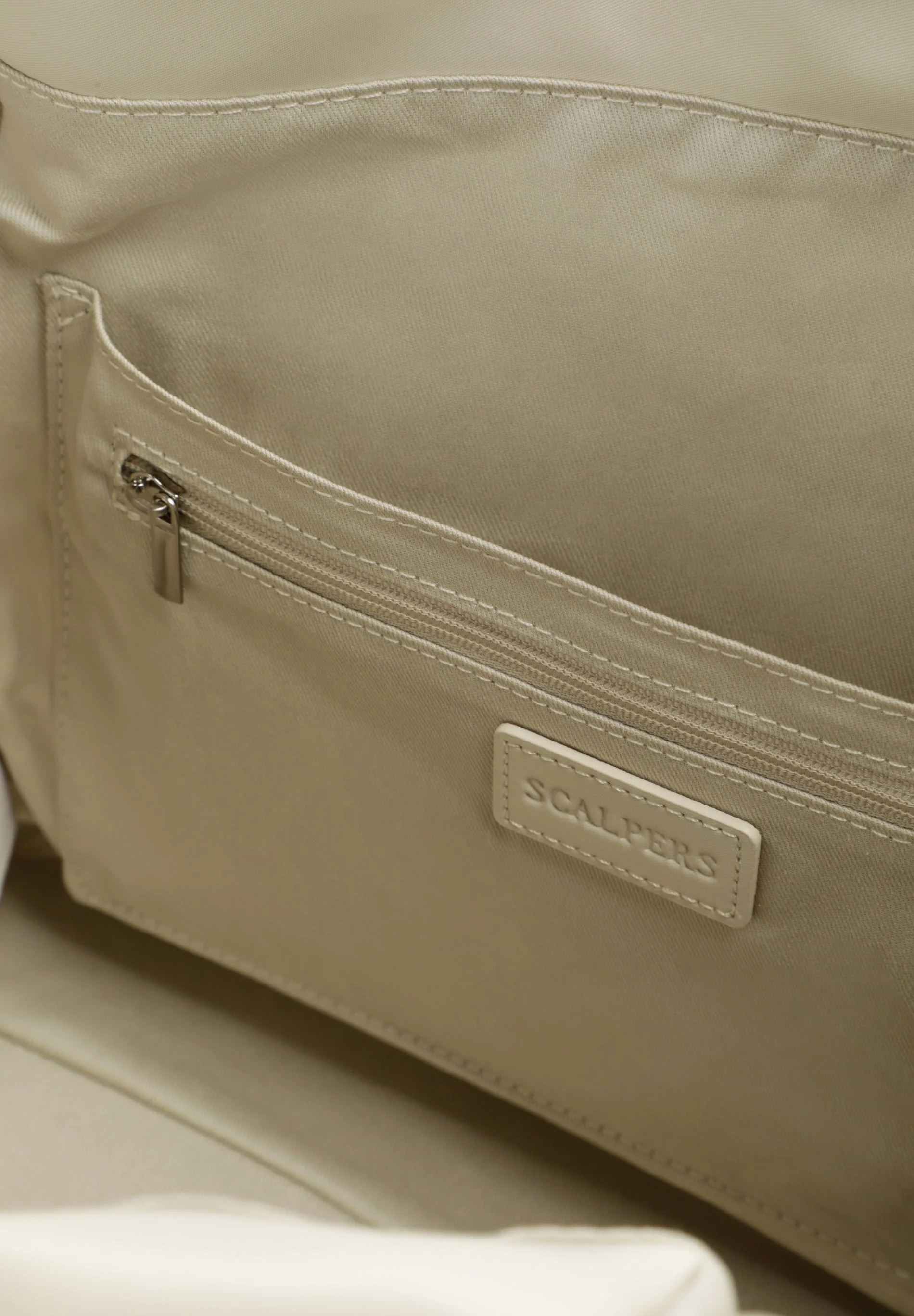 PLAIN-COLOURED TOTE BAG - Image 4