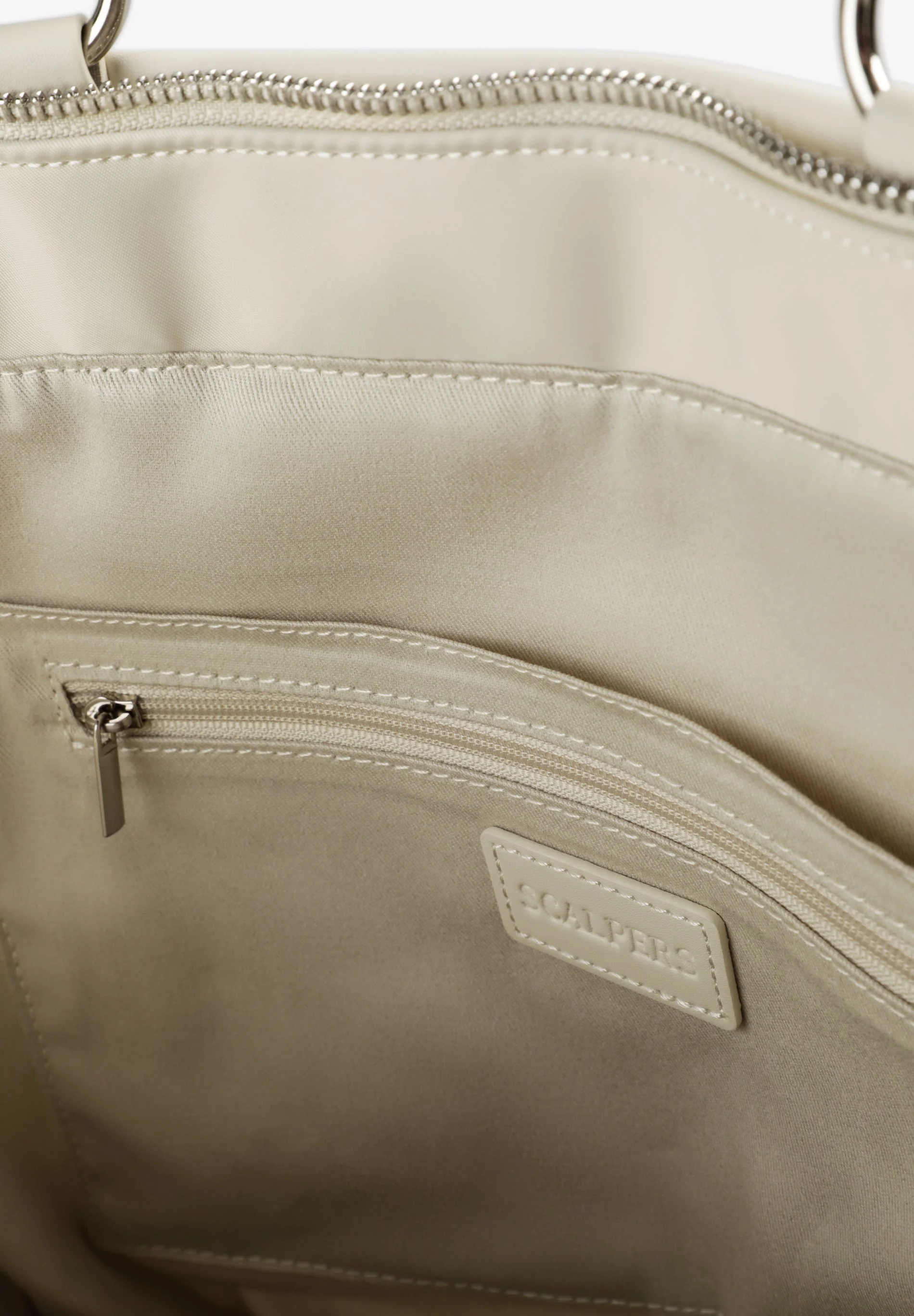 QUILTED TOTE BAG - Image 8