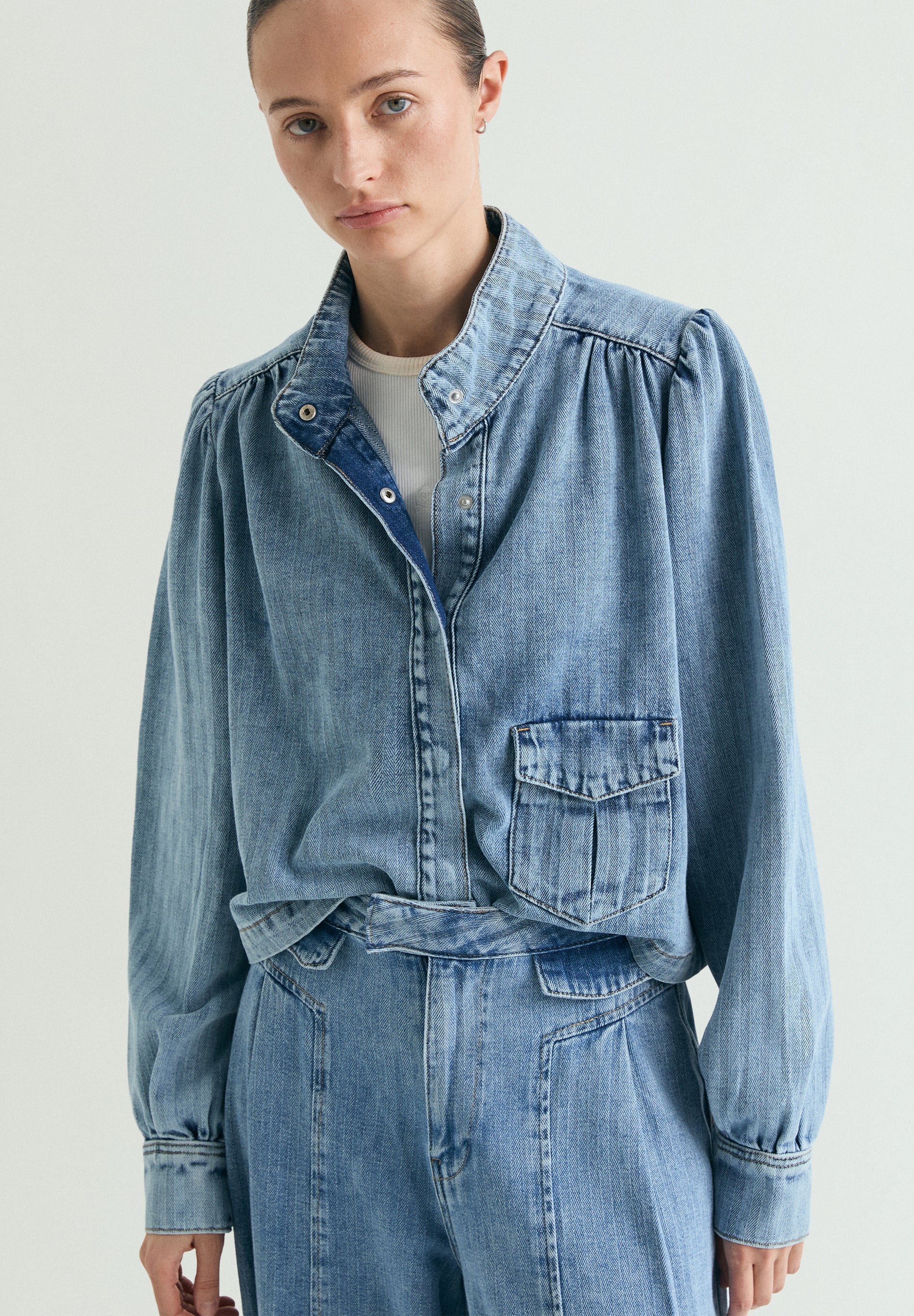 PUFF SLEEVE DENIM JACKET
