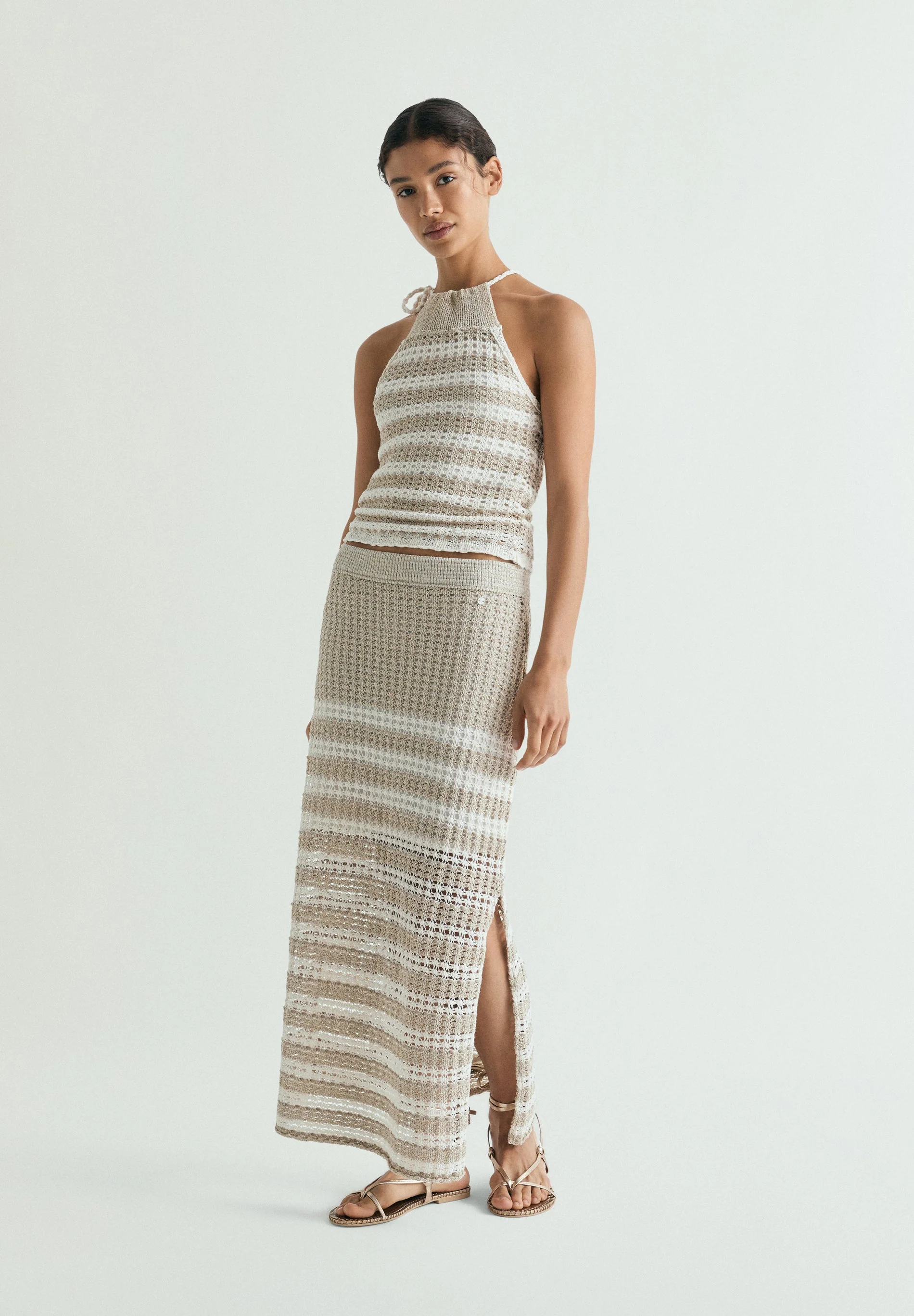 CROCHET SKIRT WITH SLITS