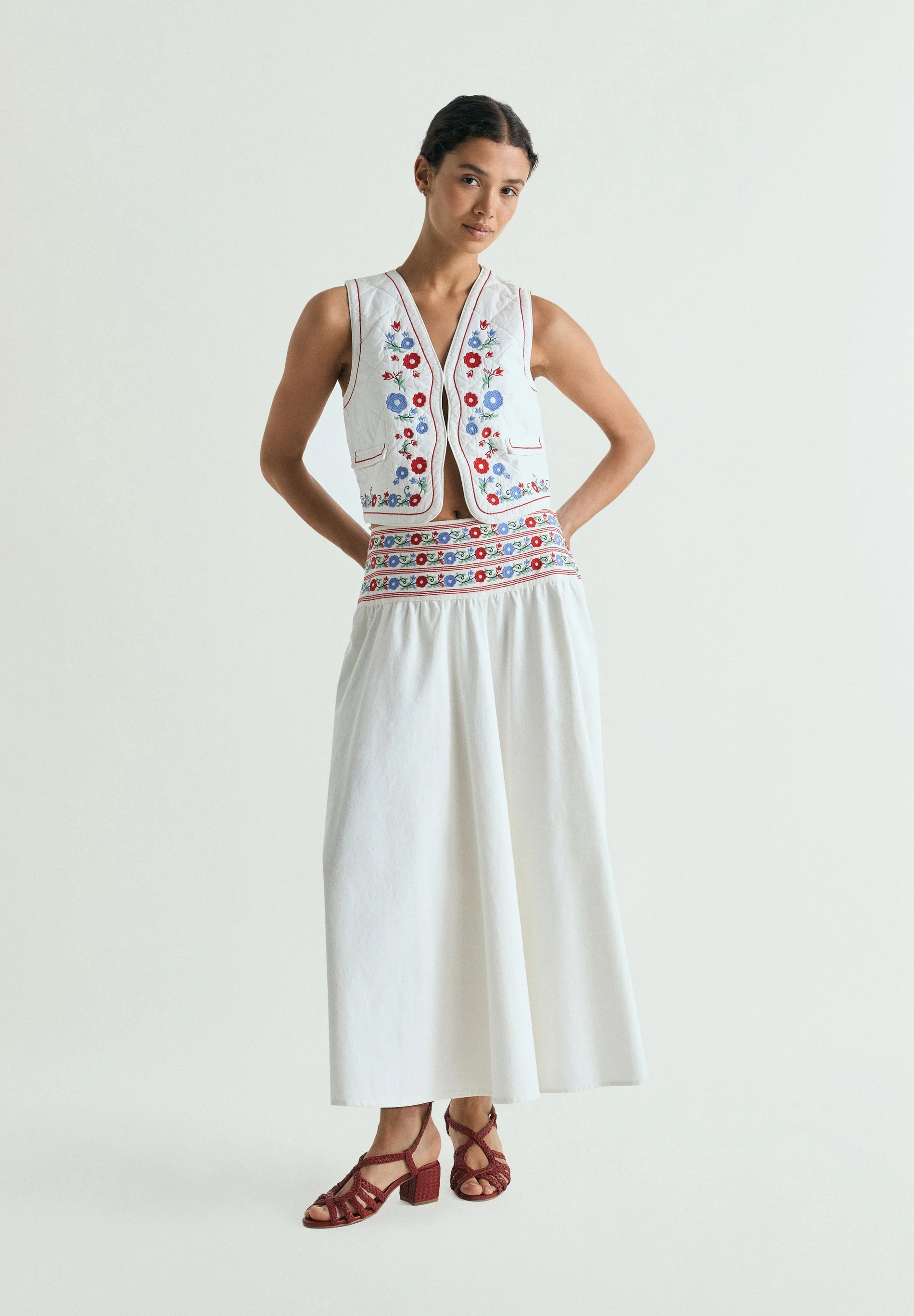 EMBROIDERED DENIM SKIRT