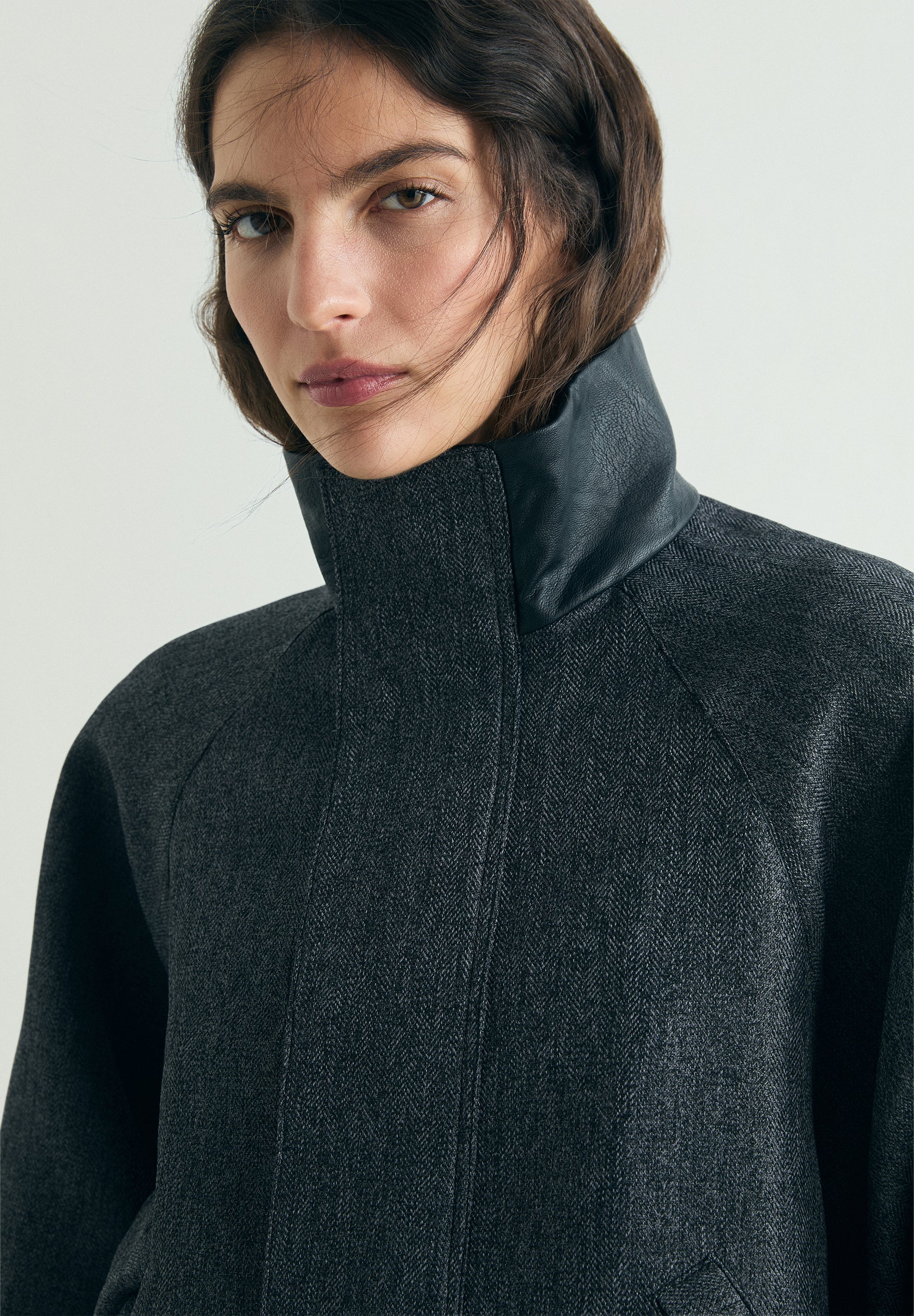BOMBER JACKET WITH CONTRAST COLLAR - Image 4