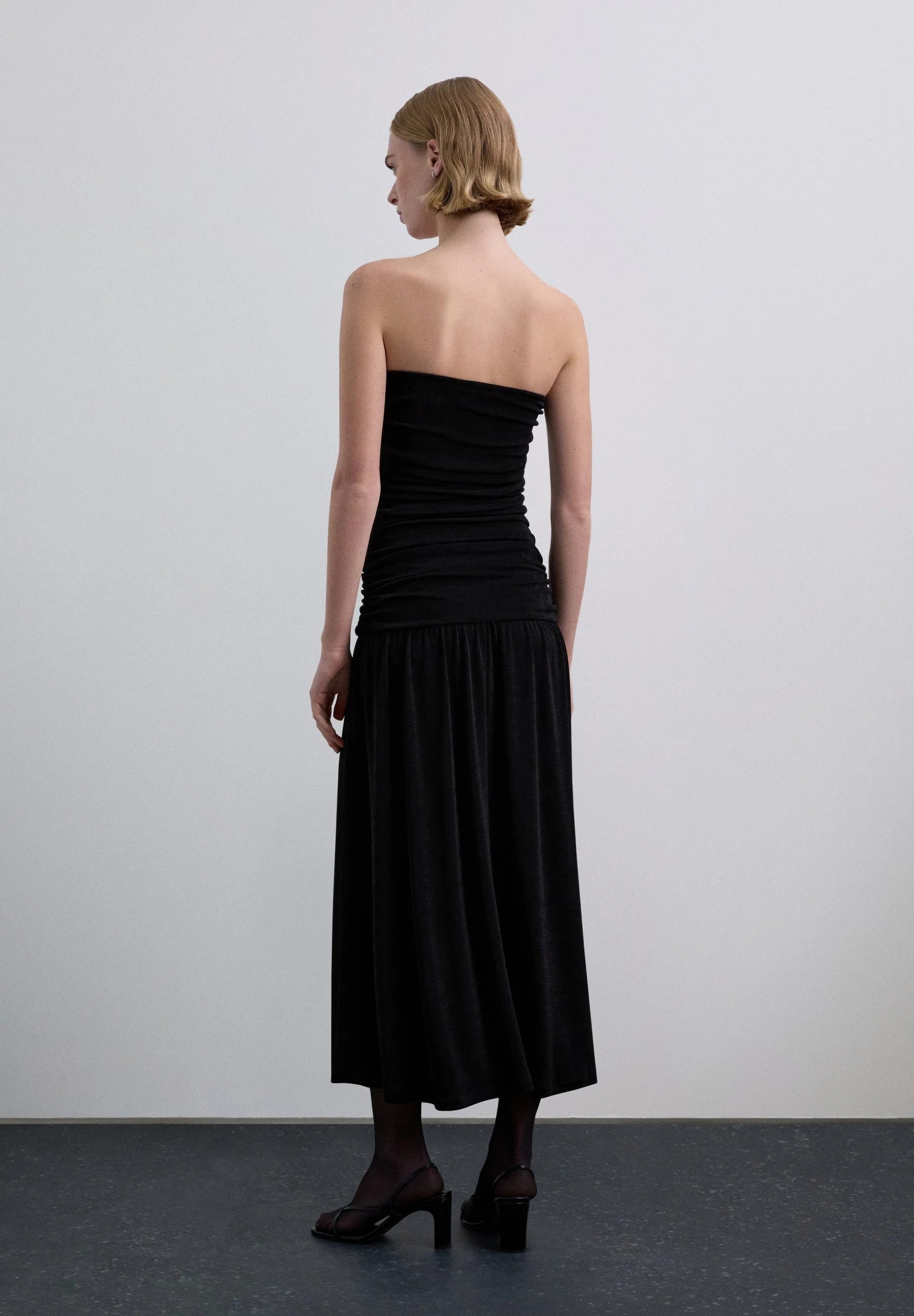 GATHERED KNIT DRESS - Image 5