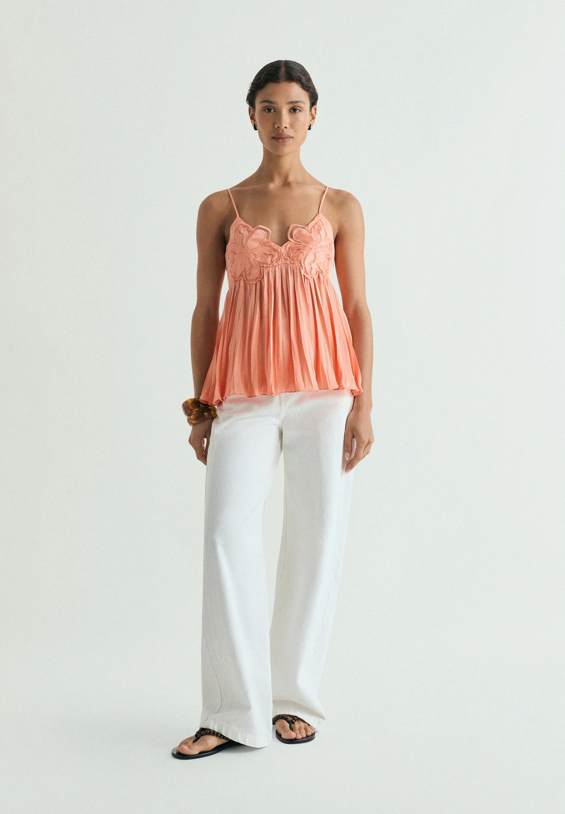 TOP WITH FLORAL DETAIL - Image 2