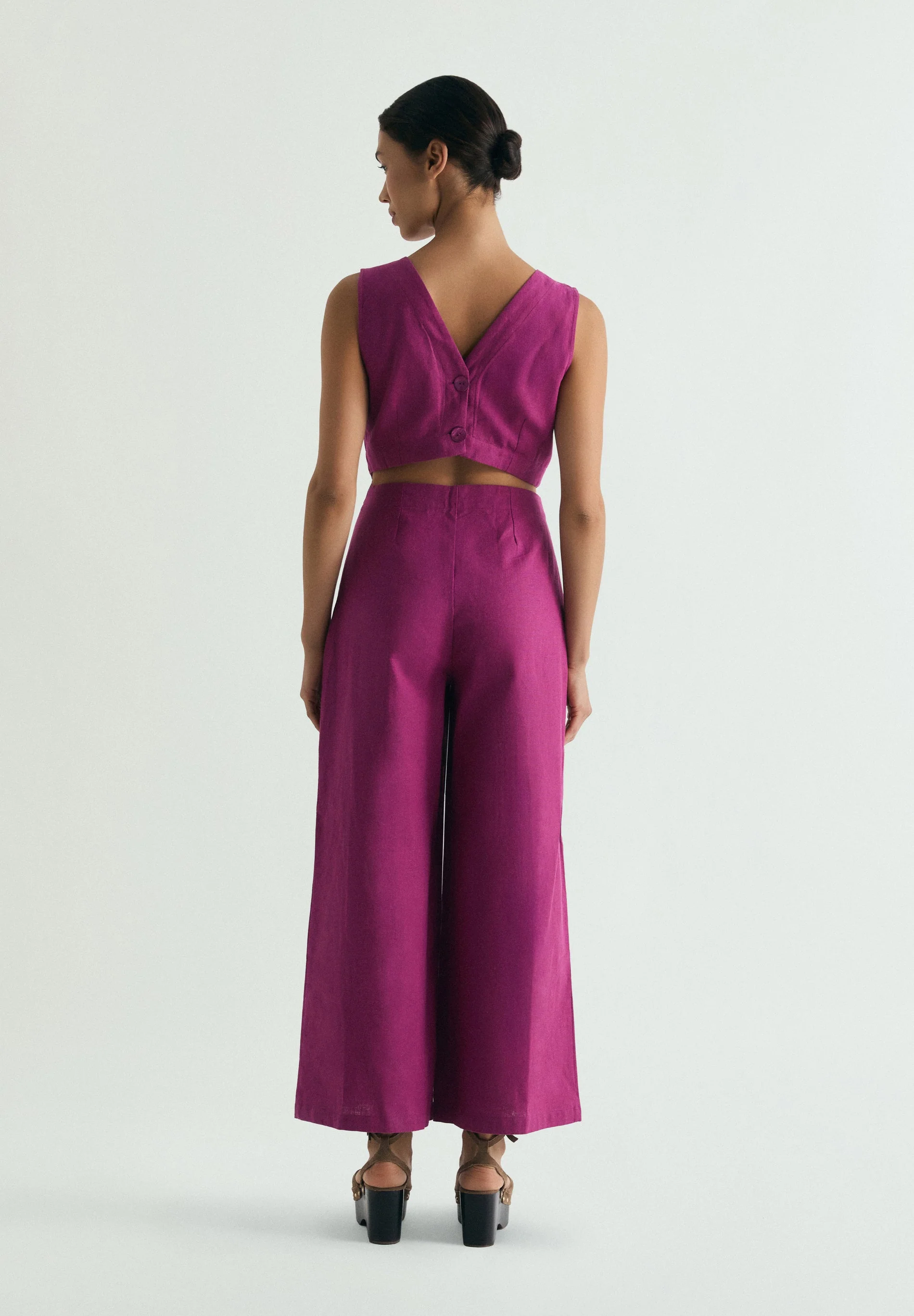 LINEN JUMPSUIT WITH CUT-OUTS - Image 3