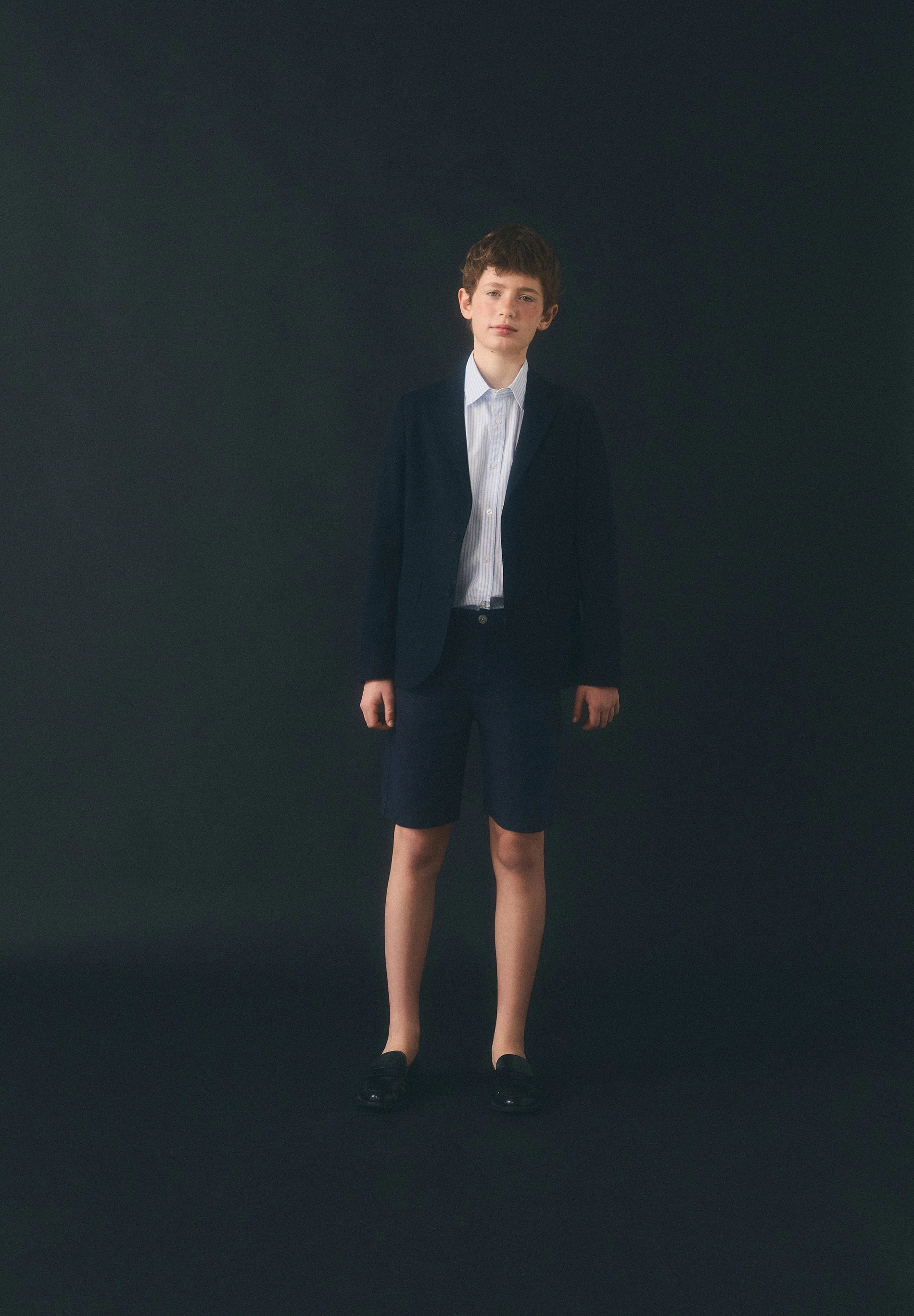 REGULAR FIT LINEN BERMUDA SHORTS