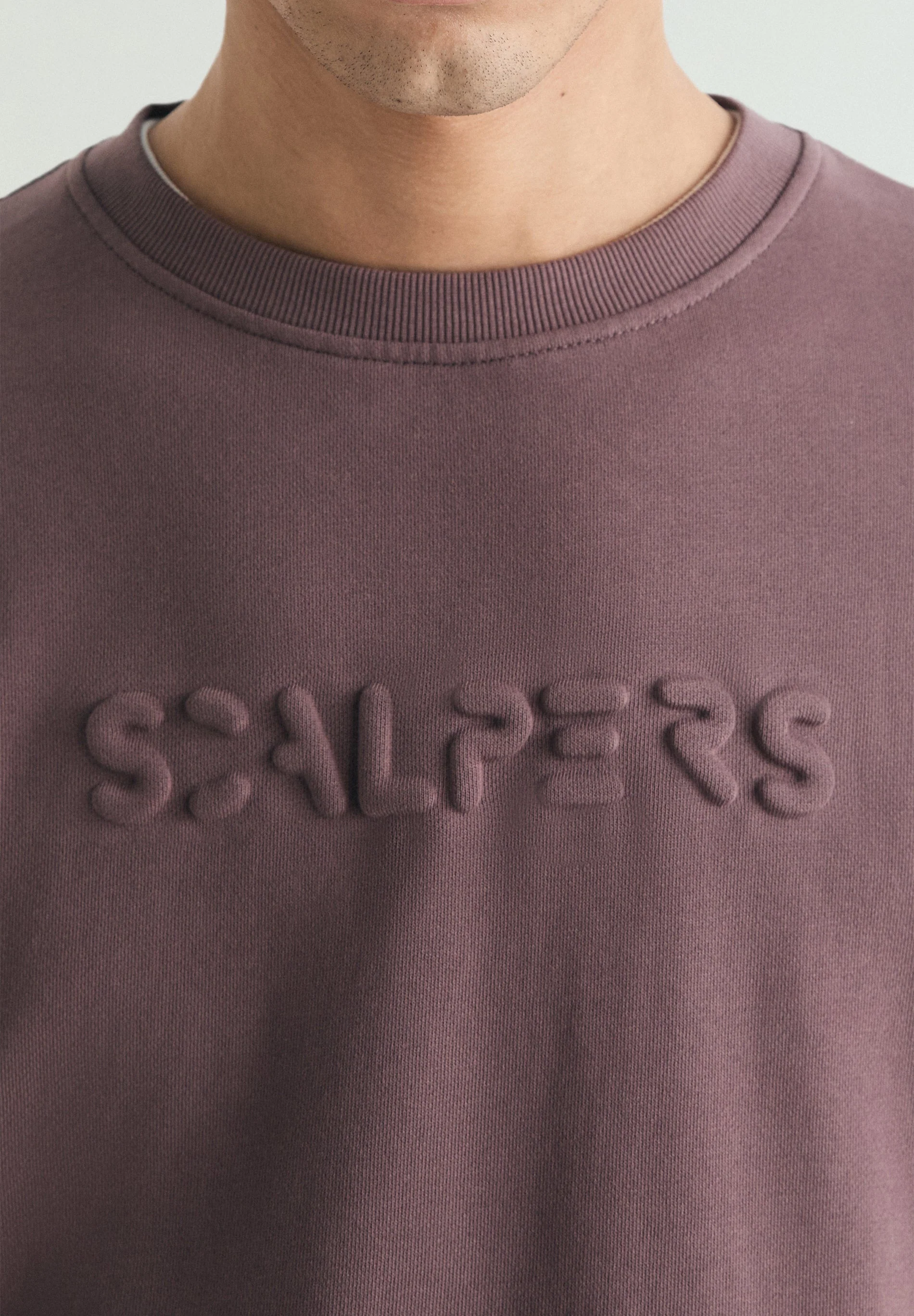 SWEATSHIRT WITH EMBOSSED SKULL - Image 3