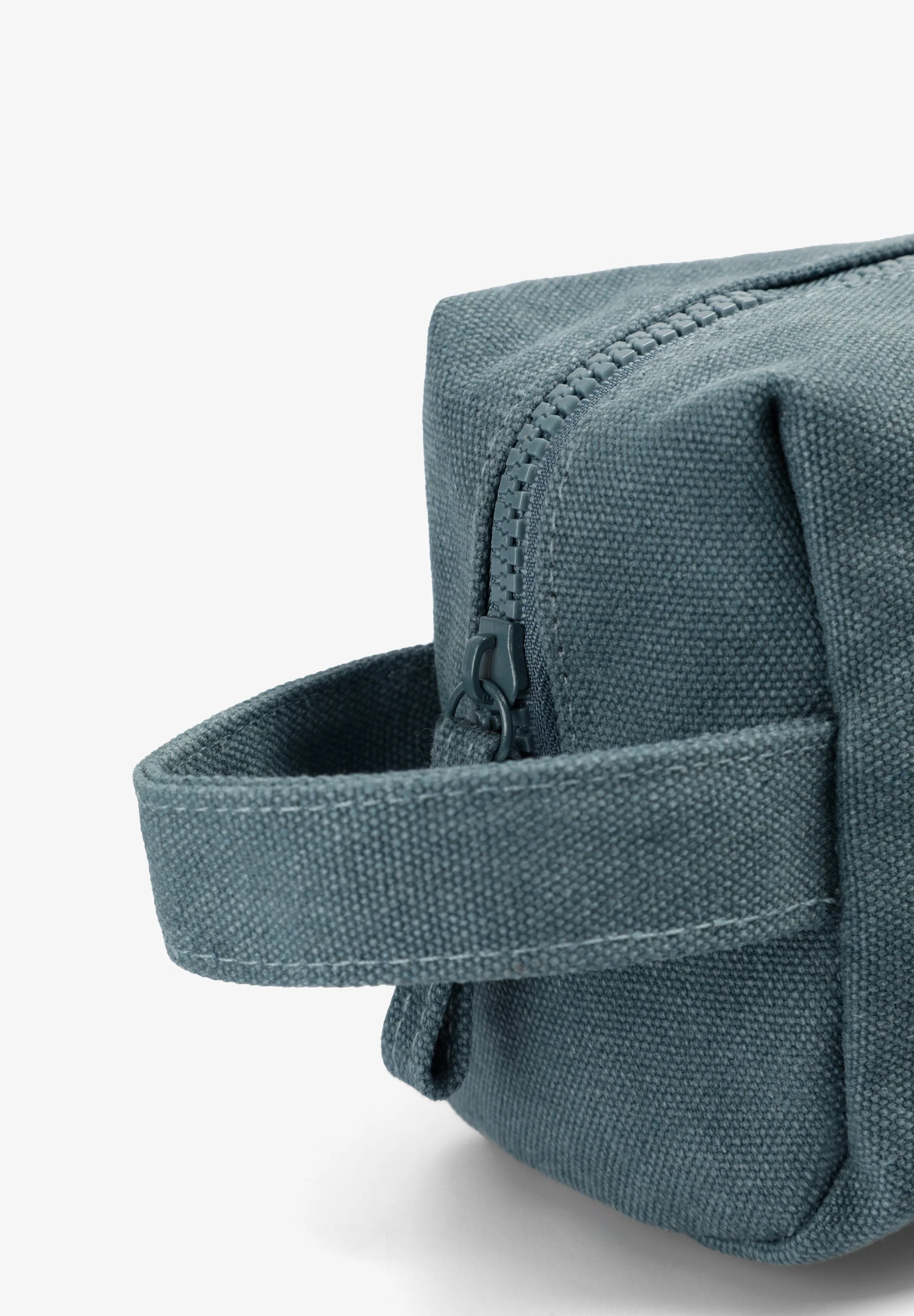 CANVAS TOILETRY BAG - Image 5