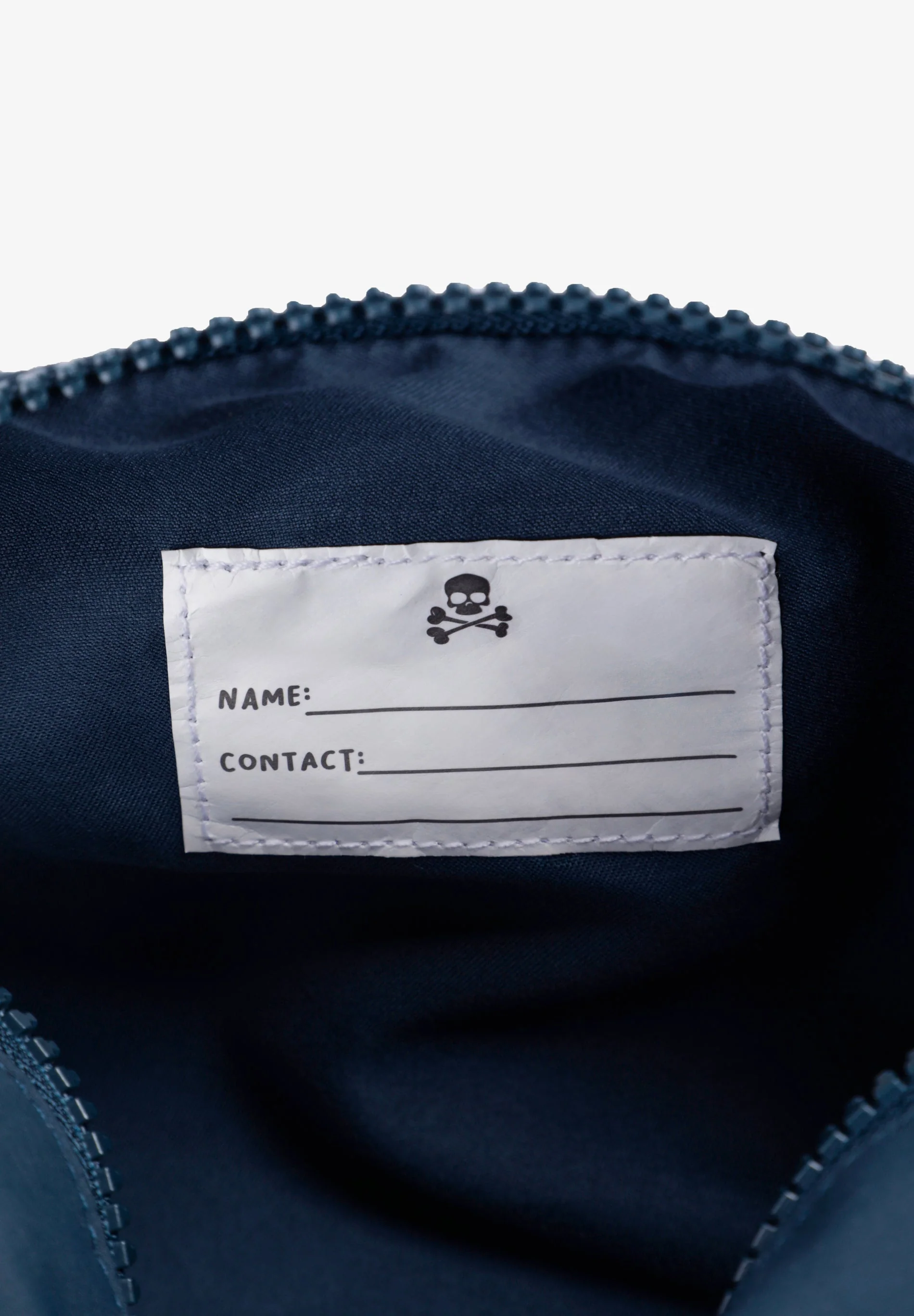 SKULL CLUB TOILETRY BAG - Image 6